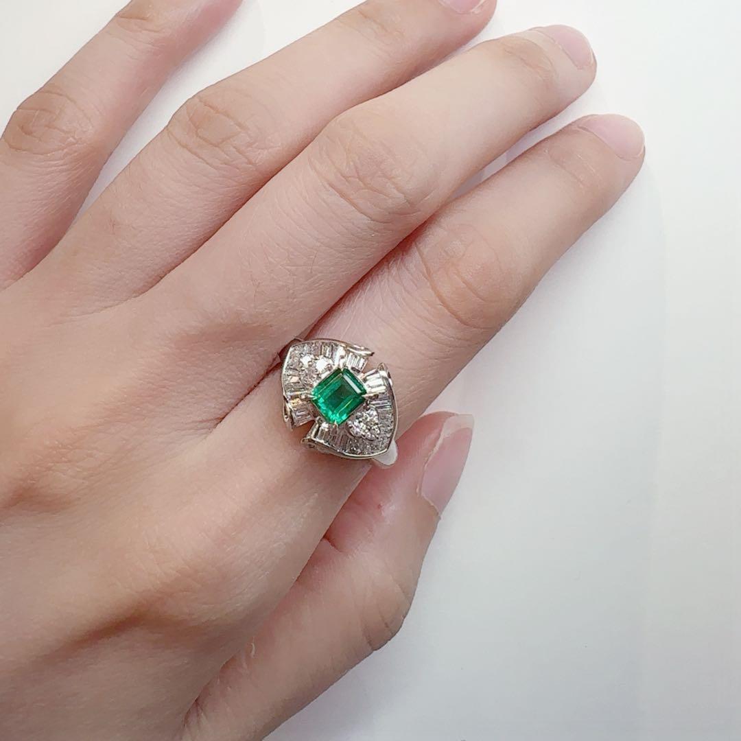 【美品】PT900 エメラルド コロンビア産 0.44ct ダイヤ リング