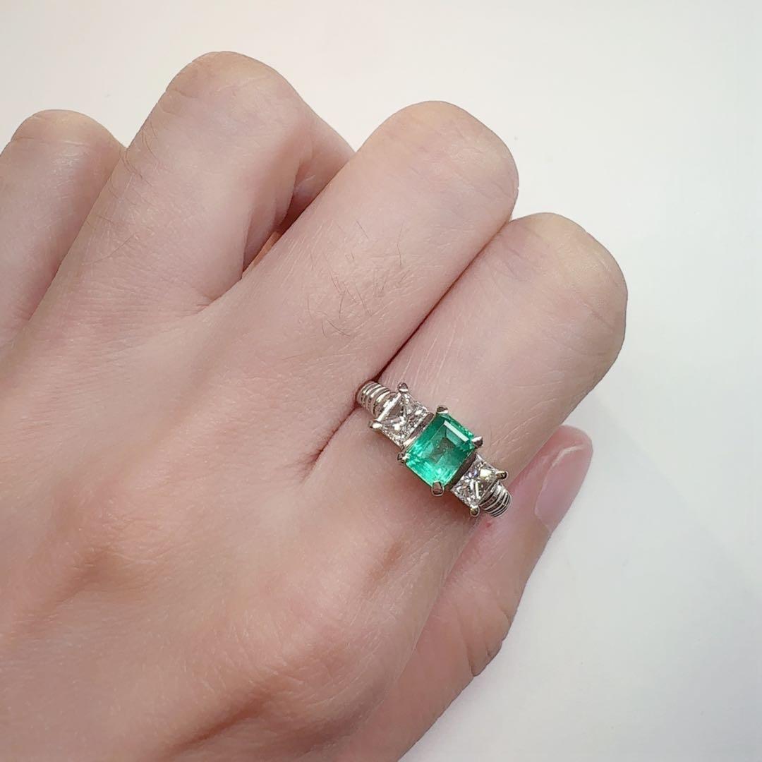 【美品】PT900 エメラルド 0.65ct リング ダイヤ