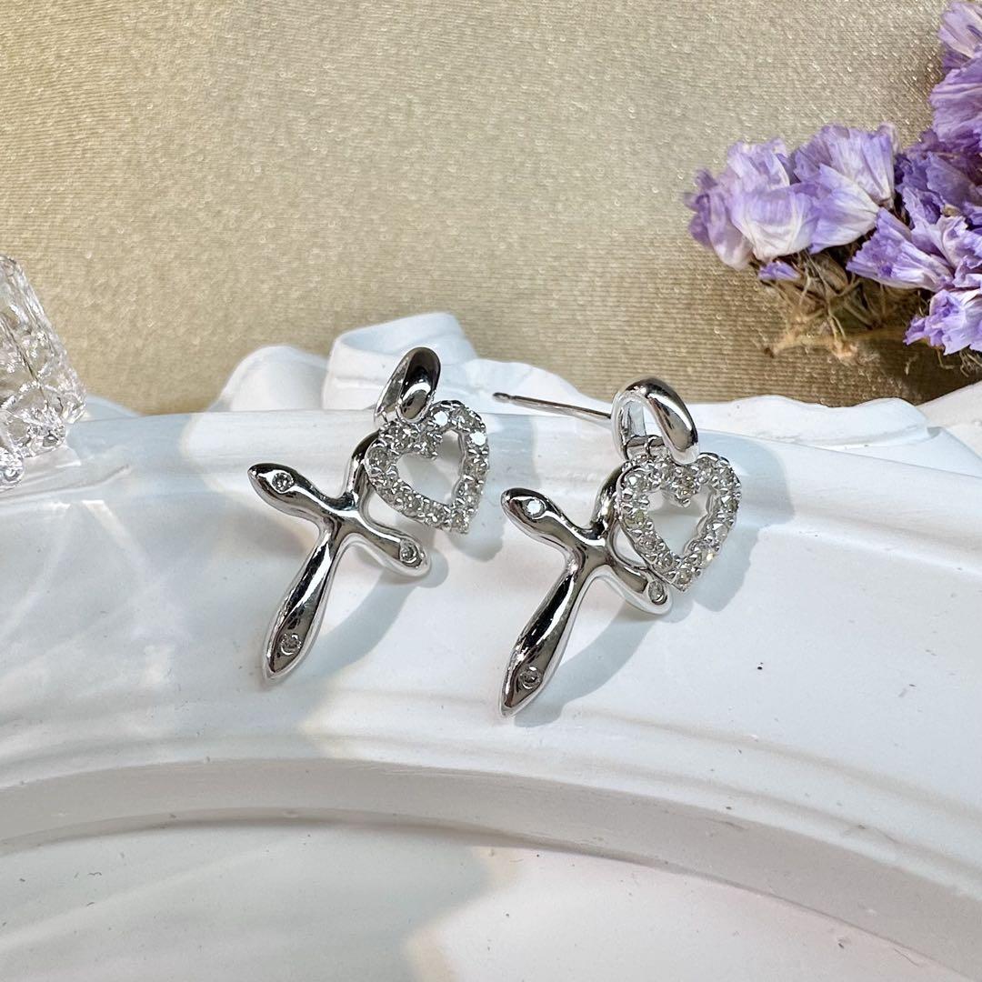 【K18WG】ダイヤモンド 0.14ct*2ピアス ハート 十字架