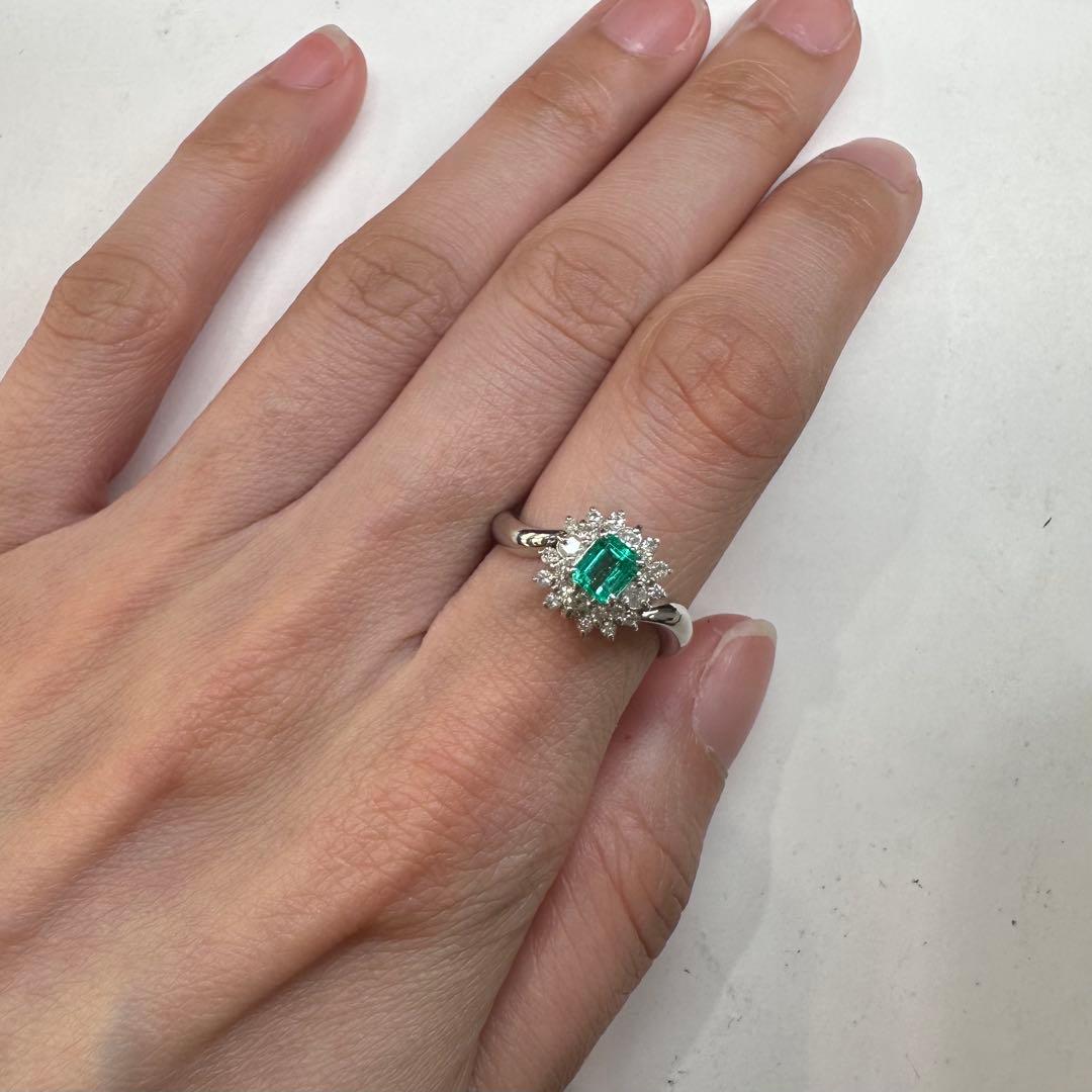 【美品】PT900 コロンビア産エメラルド 0.25ct リング