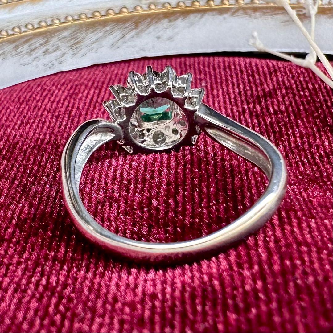 【美品】PT900 コロンビア産エメラルド 0.25ct リング