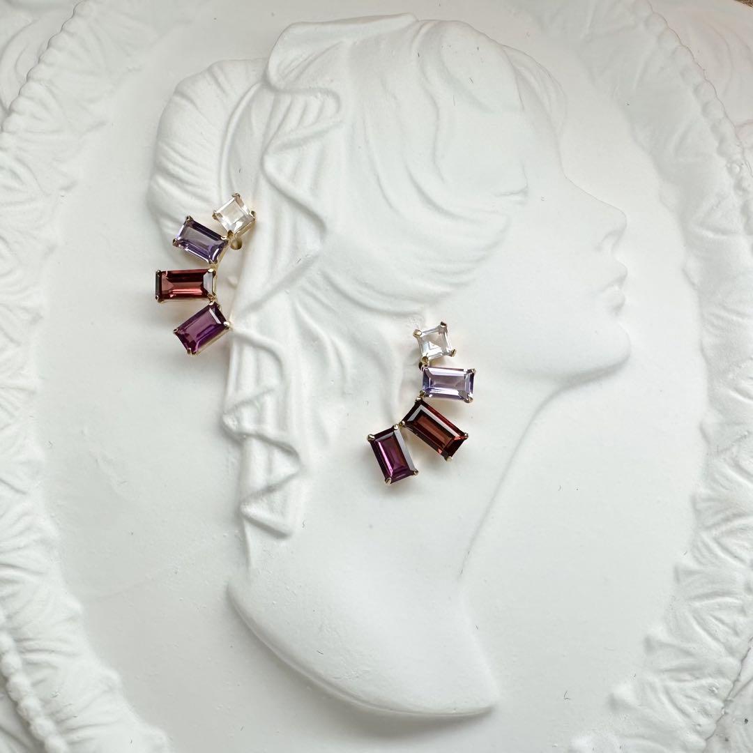 【美品】K18 マルチカラーストーン ピアス