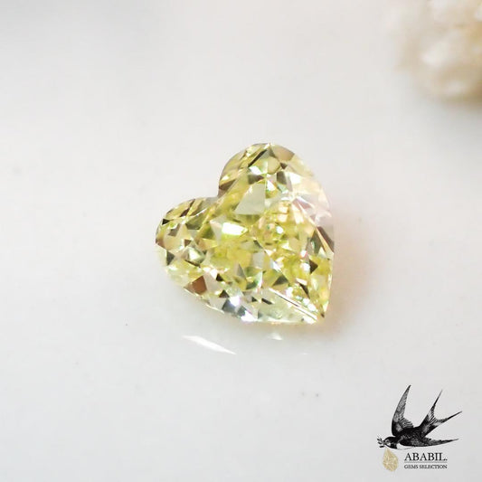 Natural light yellow diamond 0.147ct [Heart cut] ★ Strong fluorescence ★ With S 