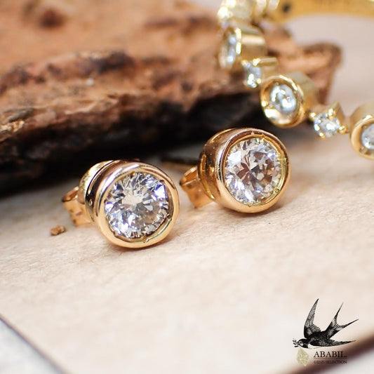 K18 natural diamond earrings 0.36ct 