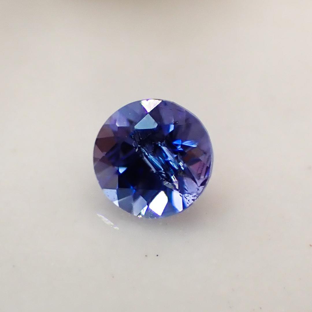 Natural benitoite 0.085ct [USA] Dark rare stone ★Multicolor gemstone 