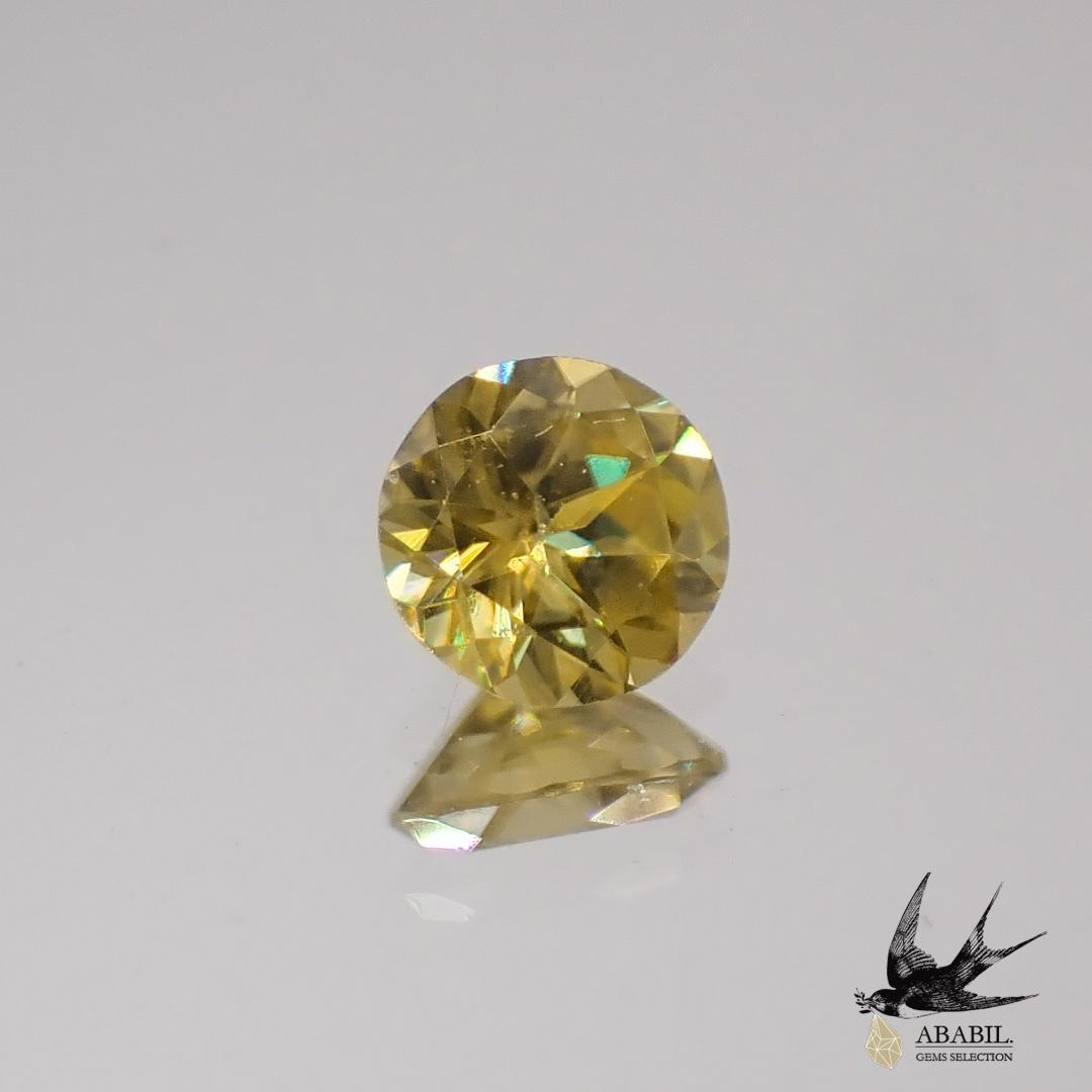 天然スフェーン0.108ct【マダガスカル産】★小粒けどファイアたっぷり★