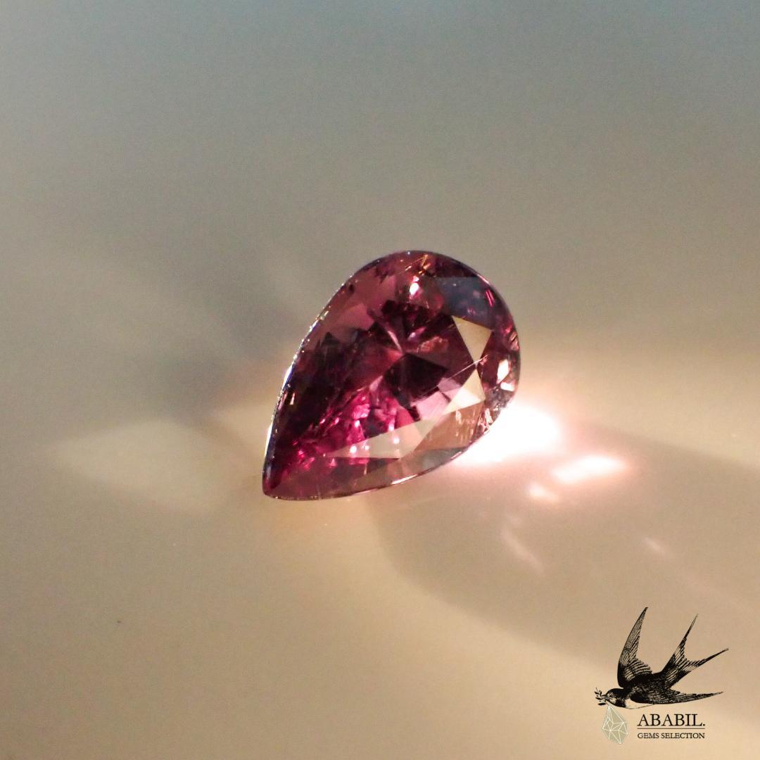 High quality natural color change garnet 1.19ct [Bekilly] ★Discoloration gem★ 