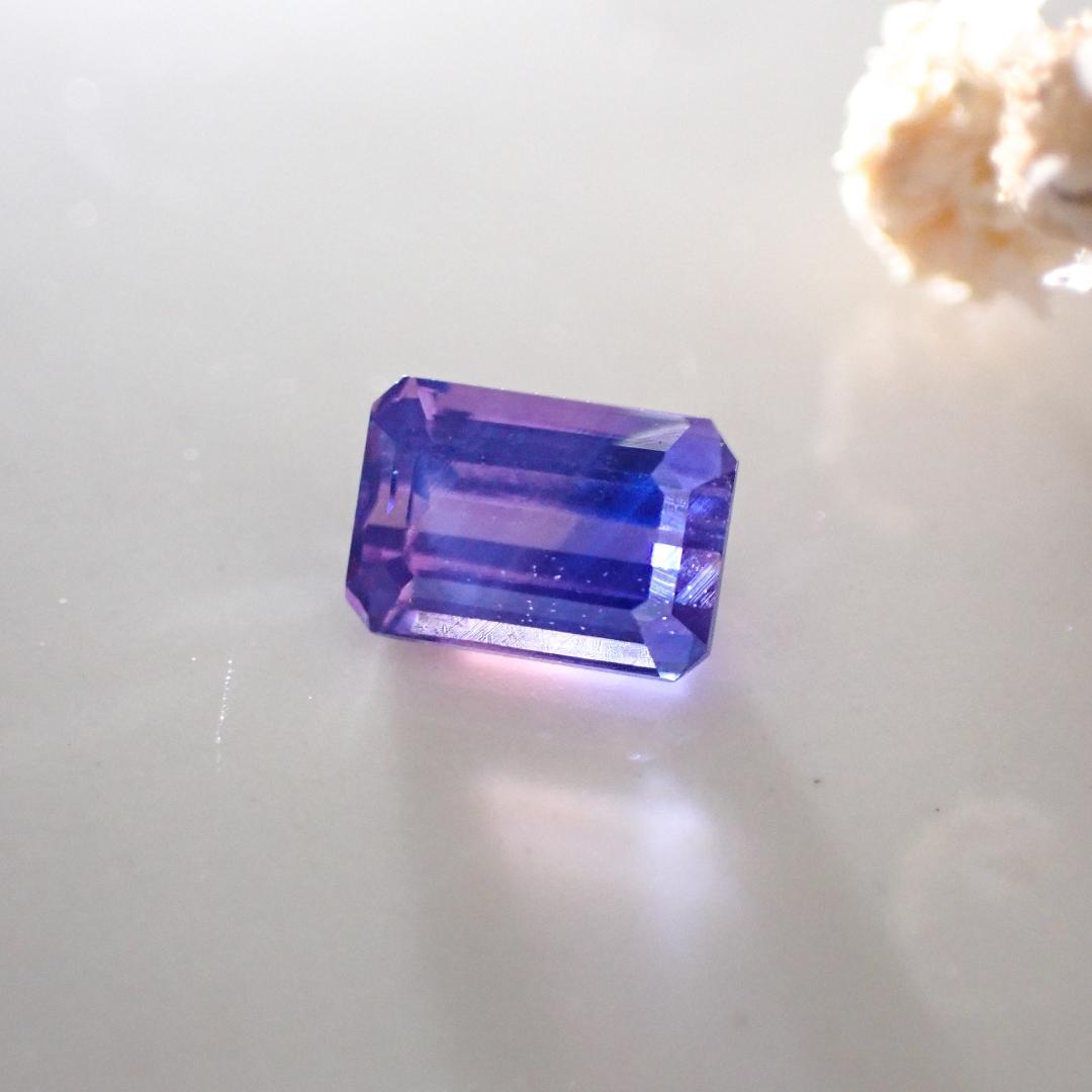 天然非加熱バイカラーサファイア0.72ct【スリランカ】☆パープルピンク