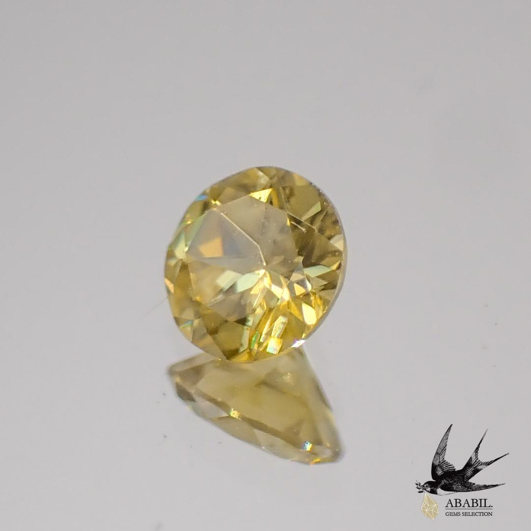 天然スフェーン0.108ct【マダガスカル産】★小粒けどファイアたっぷり★