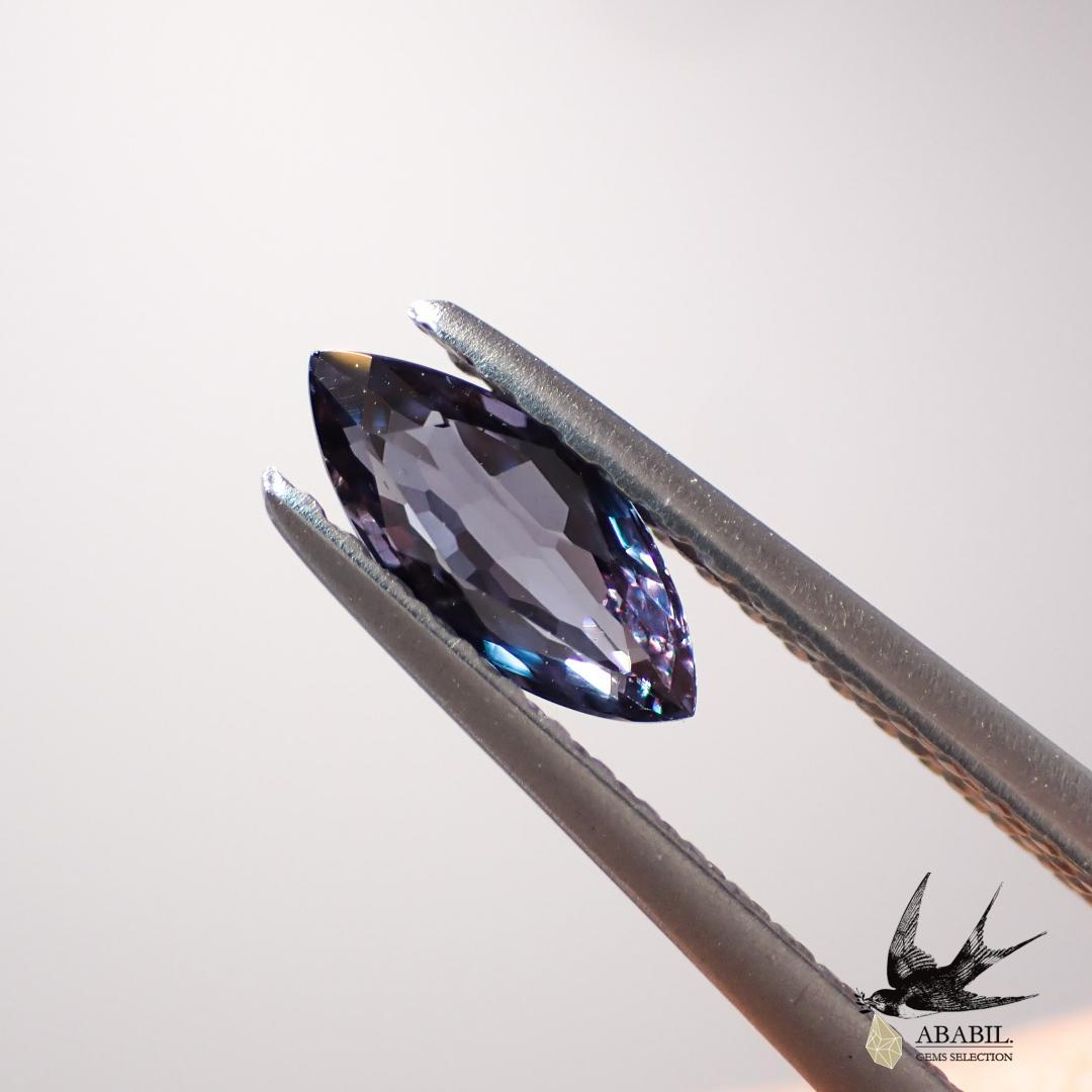 Natural color change garnet 0.519ct [Bekiry] ★Discoloration gem★ 