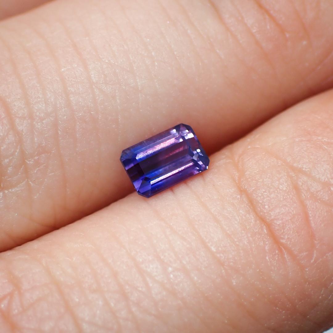天然非加熱バイカラーサファイア0.72ct【スリランカ】☆パープルピンク