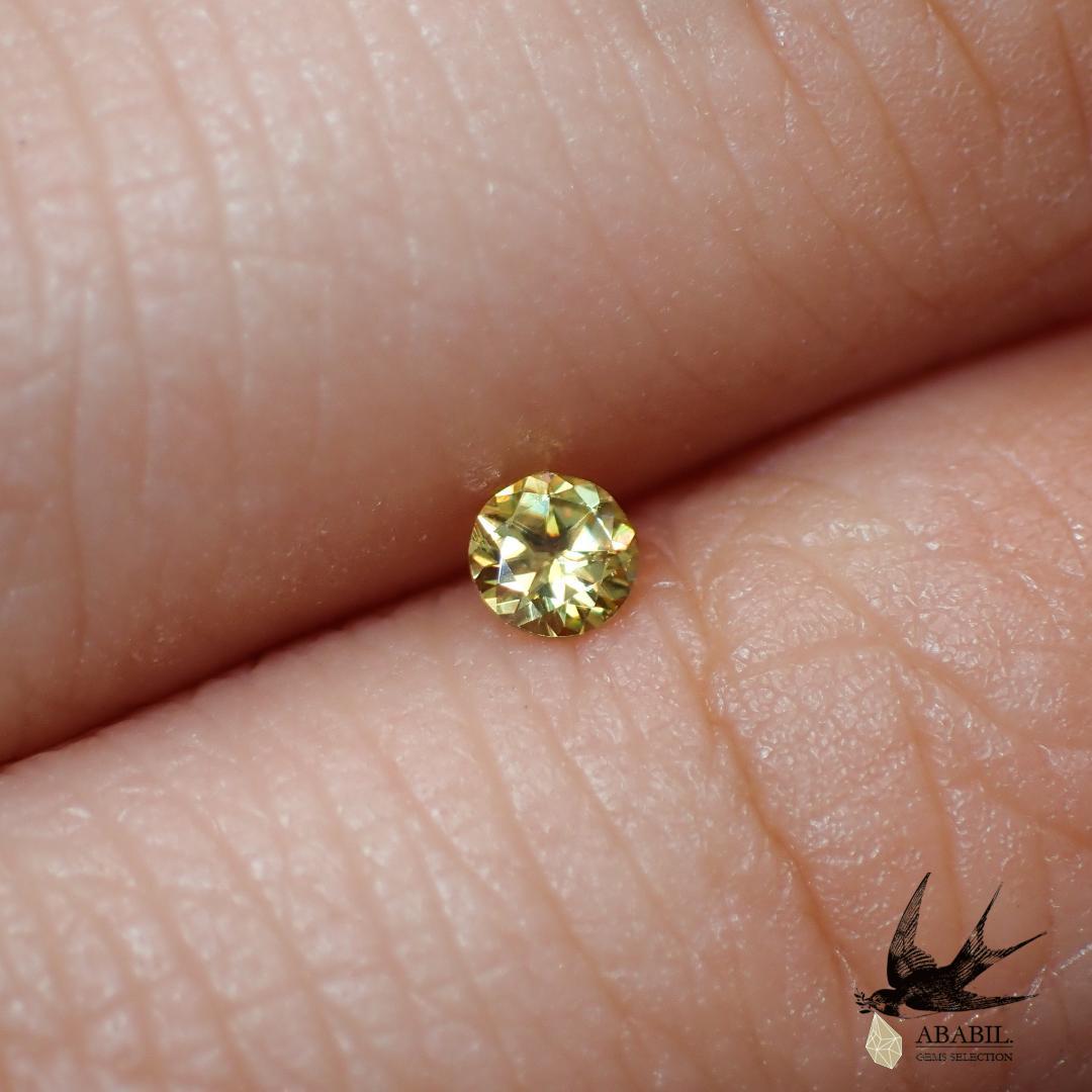 Natural sphene 0.108ct [from Madagascar] ★ Small but full of fire ★ 