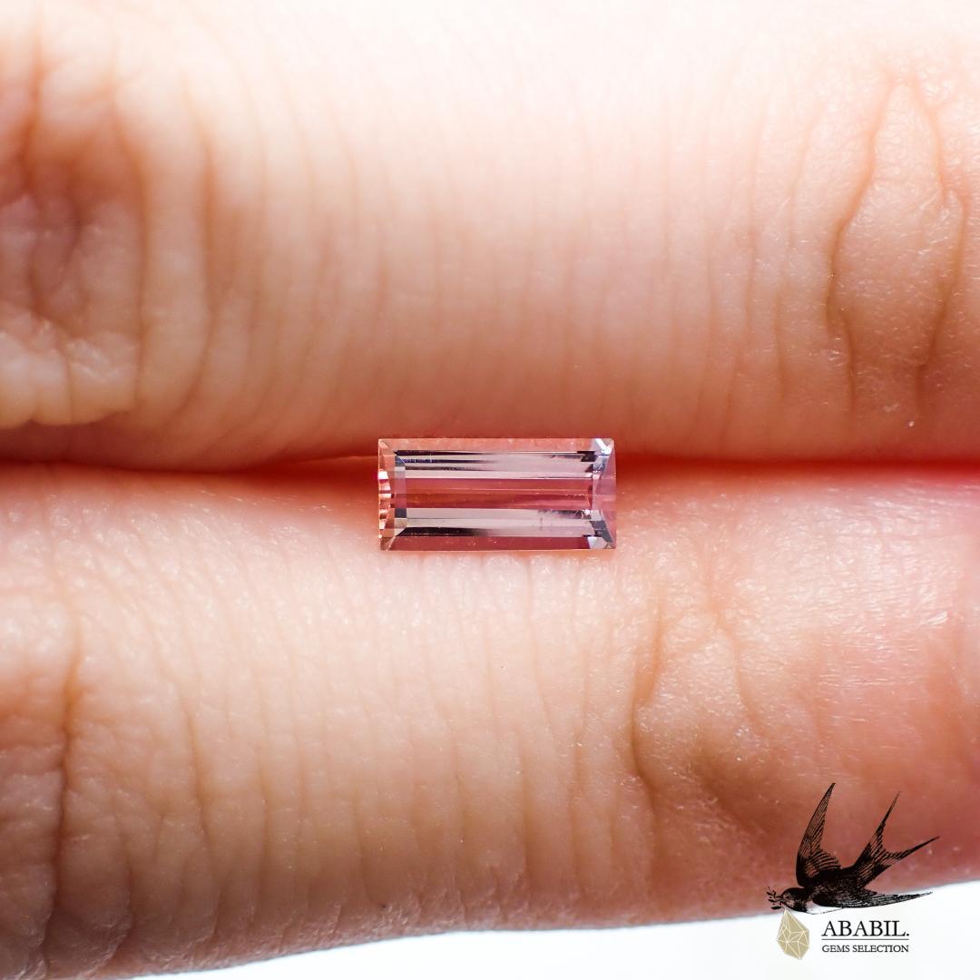 Natural unheated Imperial Topaz 0.468ct [Brazil] ★OH type bicolor★ 