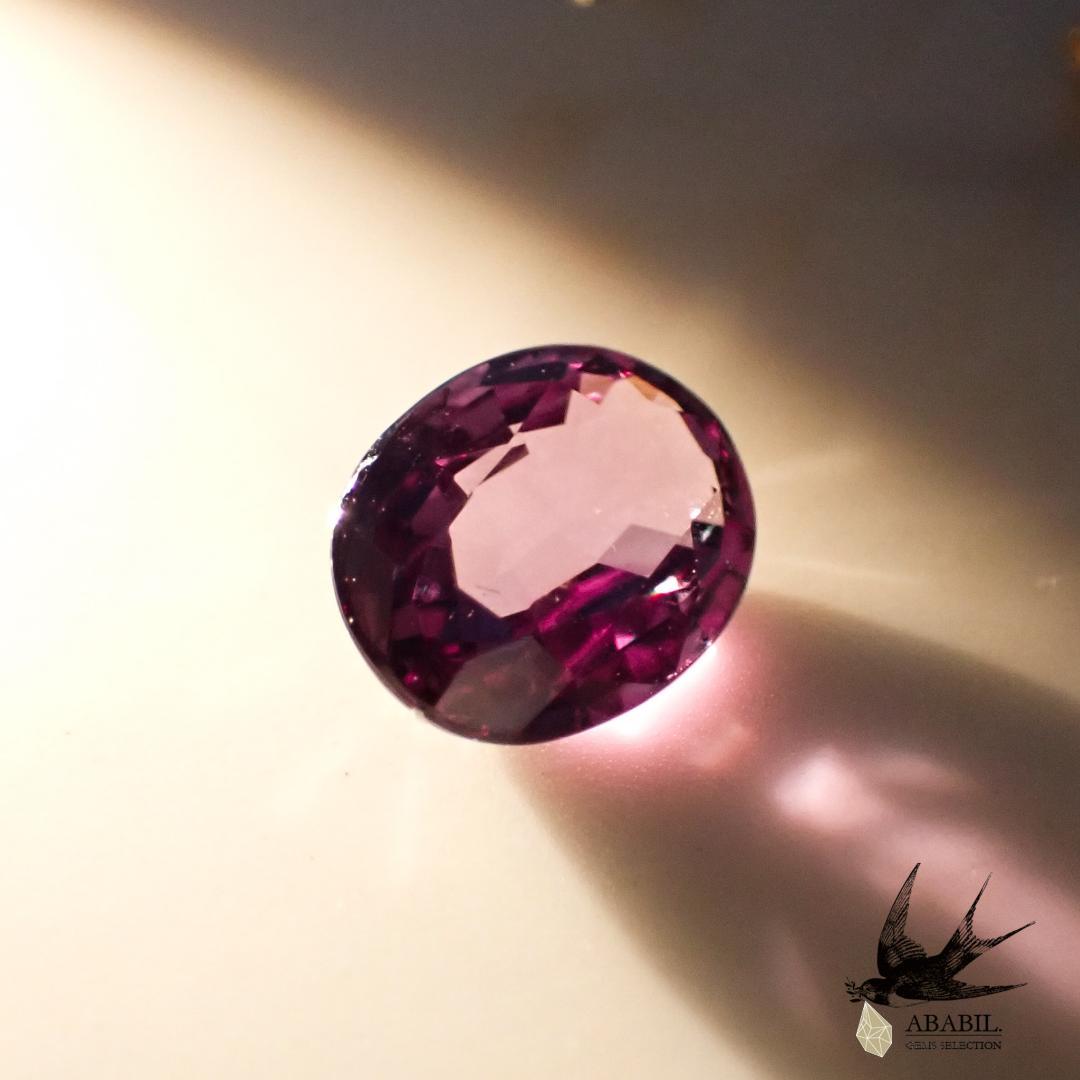 高品質天然カラーチェンジガーネット1.28ct【ベキリー】☆変色宝石☆ – ABABIL.gems