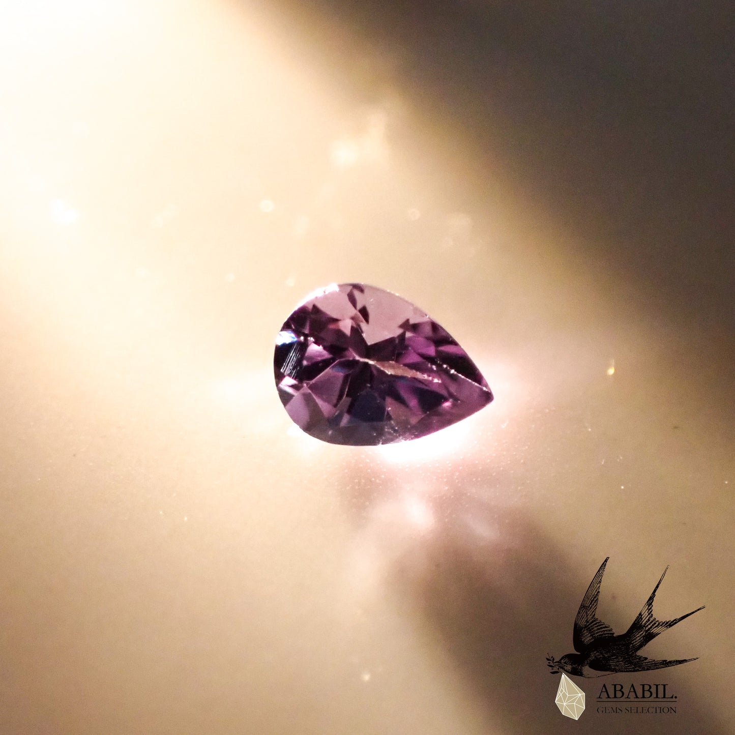 Natural high-quality color-change garnet 0.20ct [Bekilly] ★Discoloration gem★ 