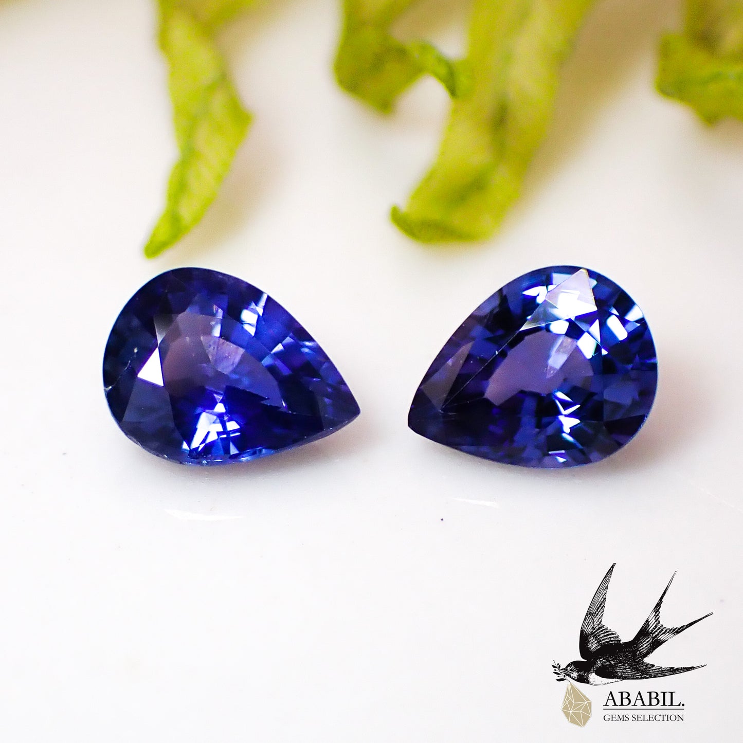 Natural bicolor sapphire 0.70ct [Sri Lanka] ★Set of 2 ★Brilliance★Fluorescence★