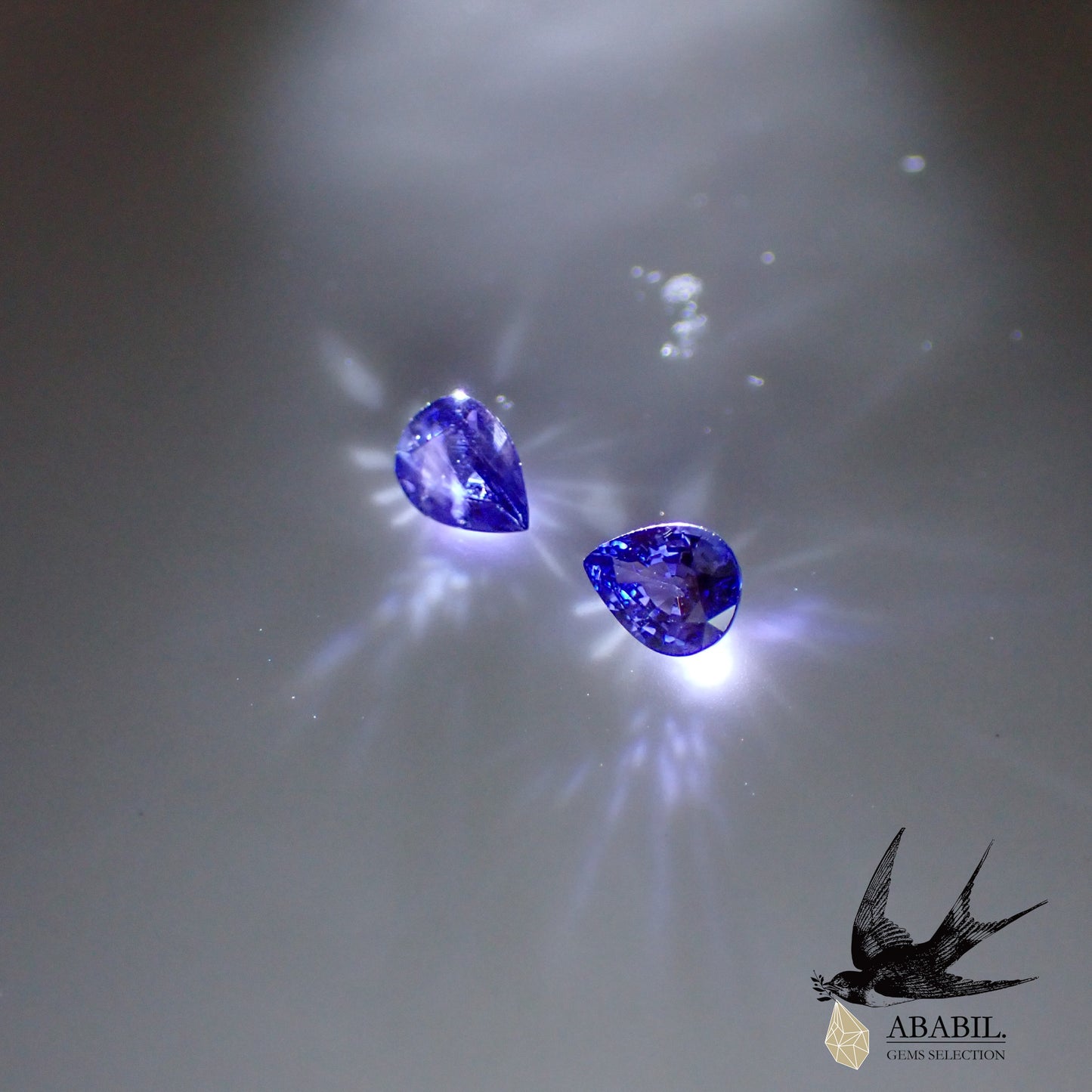 Natural bicolor sapphire 0.70ct [Sri Lanka] ★Set of 2 ★Brilliance★Fluorescence★