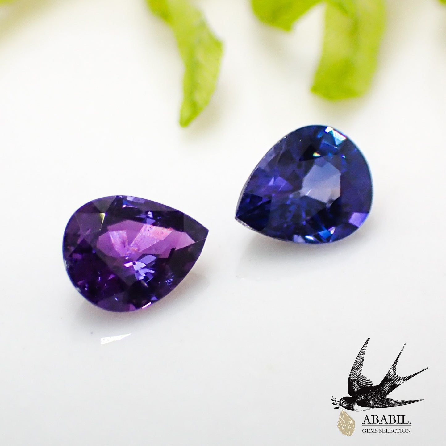 Natural bicolor sapphire 0.71ct [Sri Lanka] ★Set of 2 ★Brilliant ★Fluorescence★