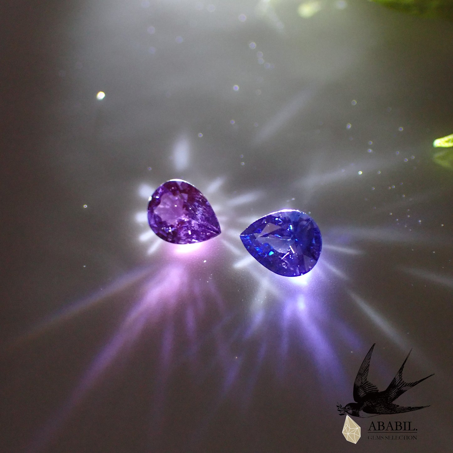 Natural bicolor sapphire 0.71ct [Sri Lanka] ★Set of 2 ★Brilliant ★Fluorescence★