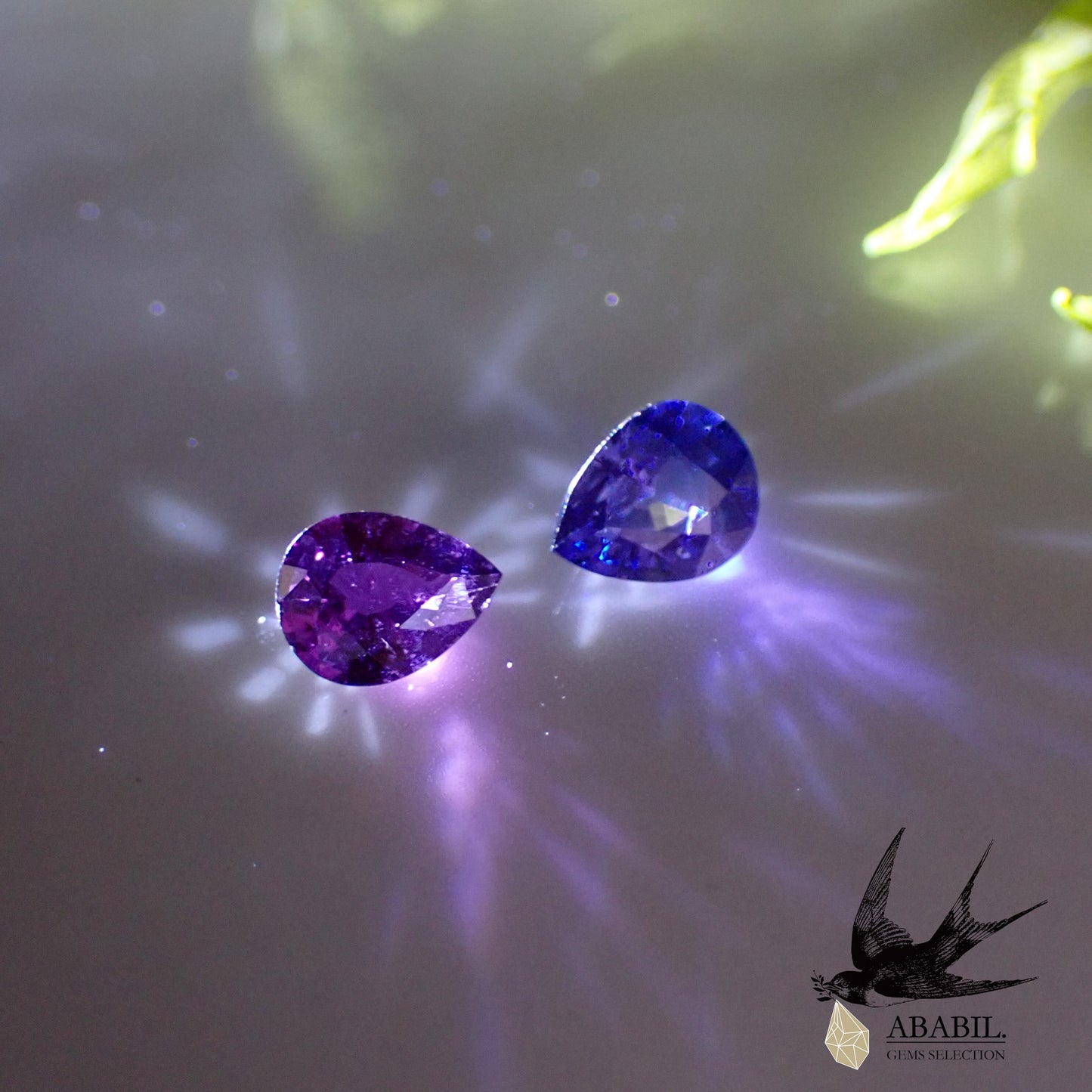 Natural bicolor sapphire 0.71ct [Sri Lanka] ★Set of 2 ★Brilliant ★Fluorescence★