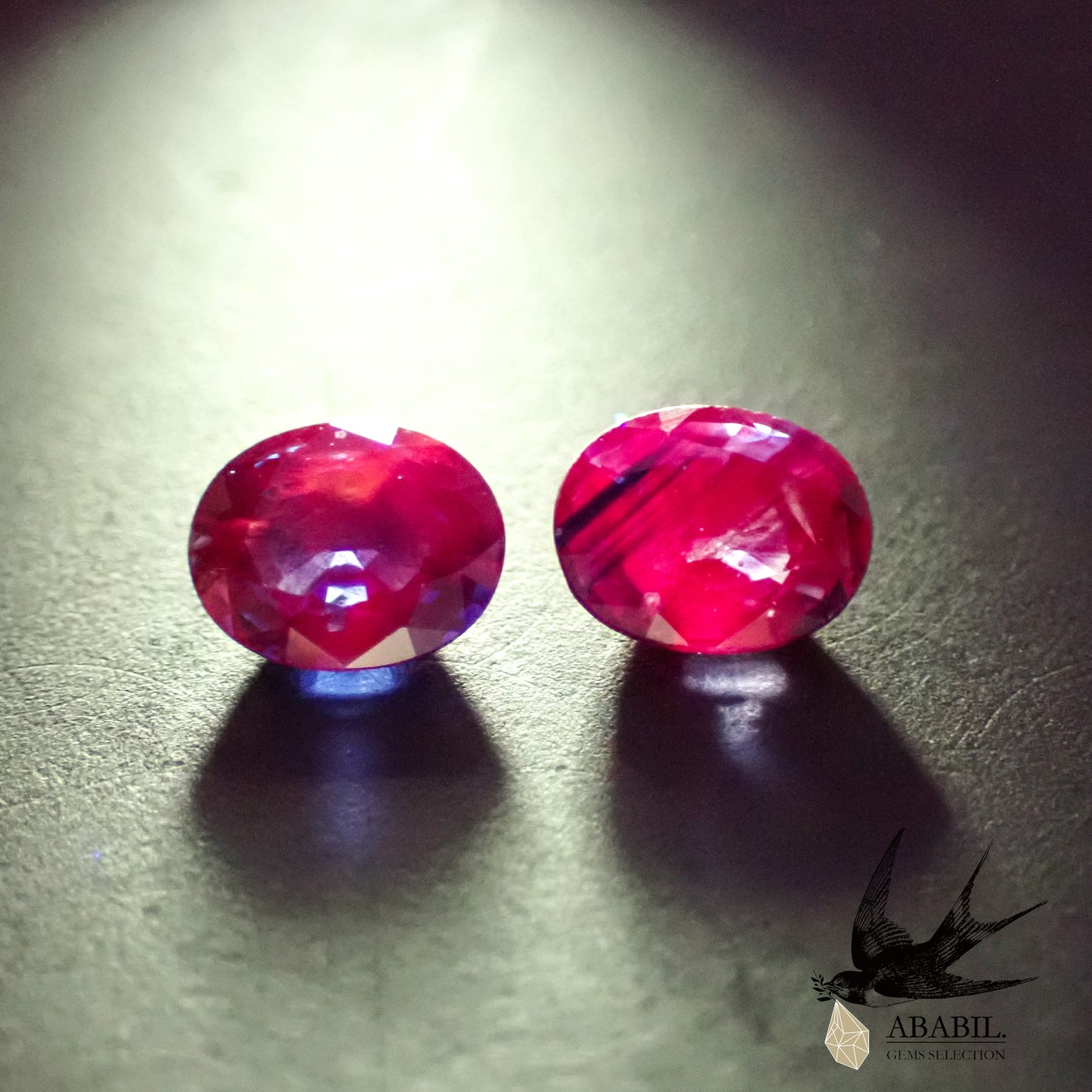 Natural bicolor sapphire 0.72ct [Sri Lanka] ★Set of 2 ★Brilliance★Fluorescence★