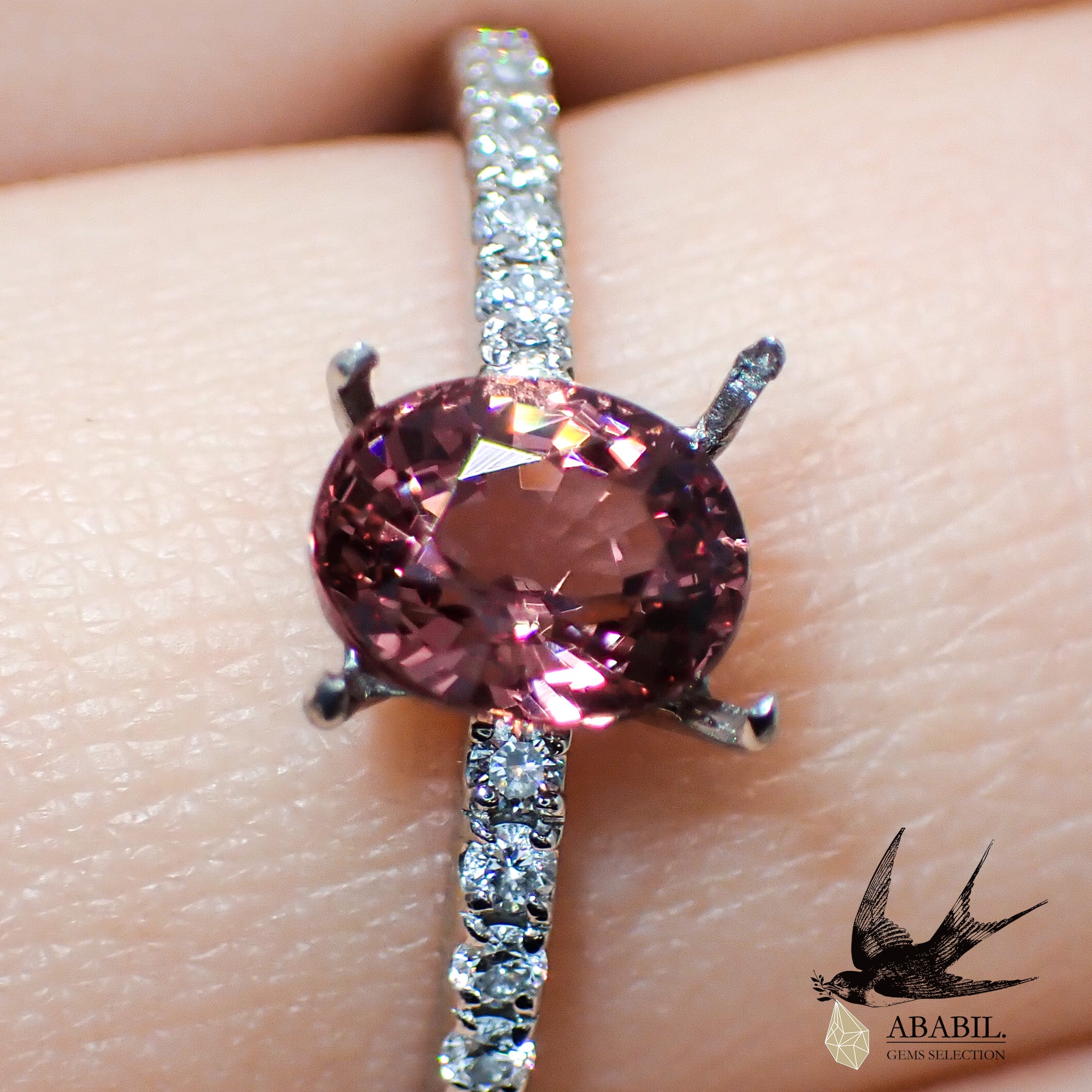 天然マラヤガーネット1.19ct【タンザニア】☆きらきら専門 天然マラヤガーネット1.19ct【タンザニア】☆きらきら専門