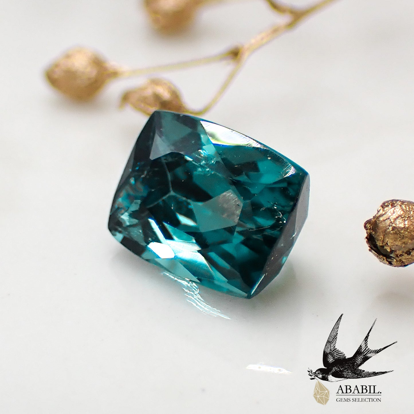 Natural apatite 1.40ct [Brazil] ★Paraiba color ★Neon blue★