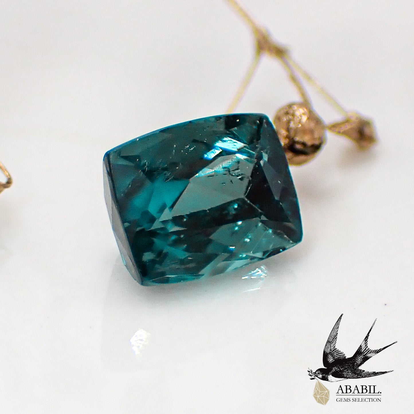 Natural apatite 1.40ct [Brazil] ★Paraiba color ★Neon blue★