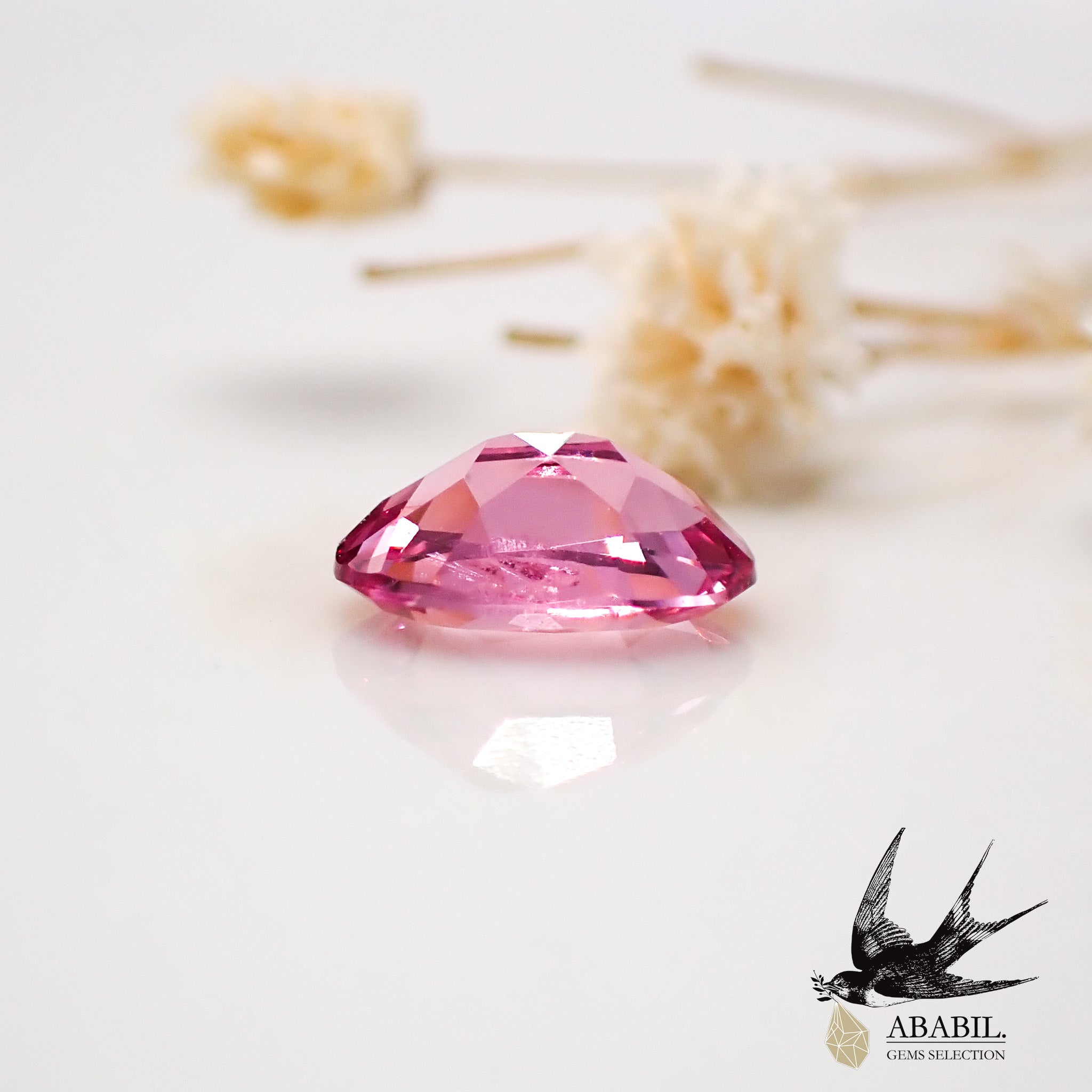 天然ホットピンクスピネル0.48ct【タンザニア】☆鮮やかな色☆蛍光