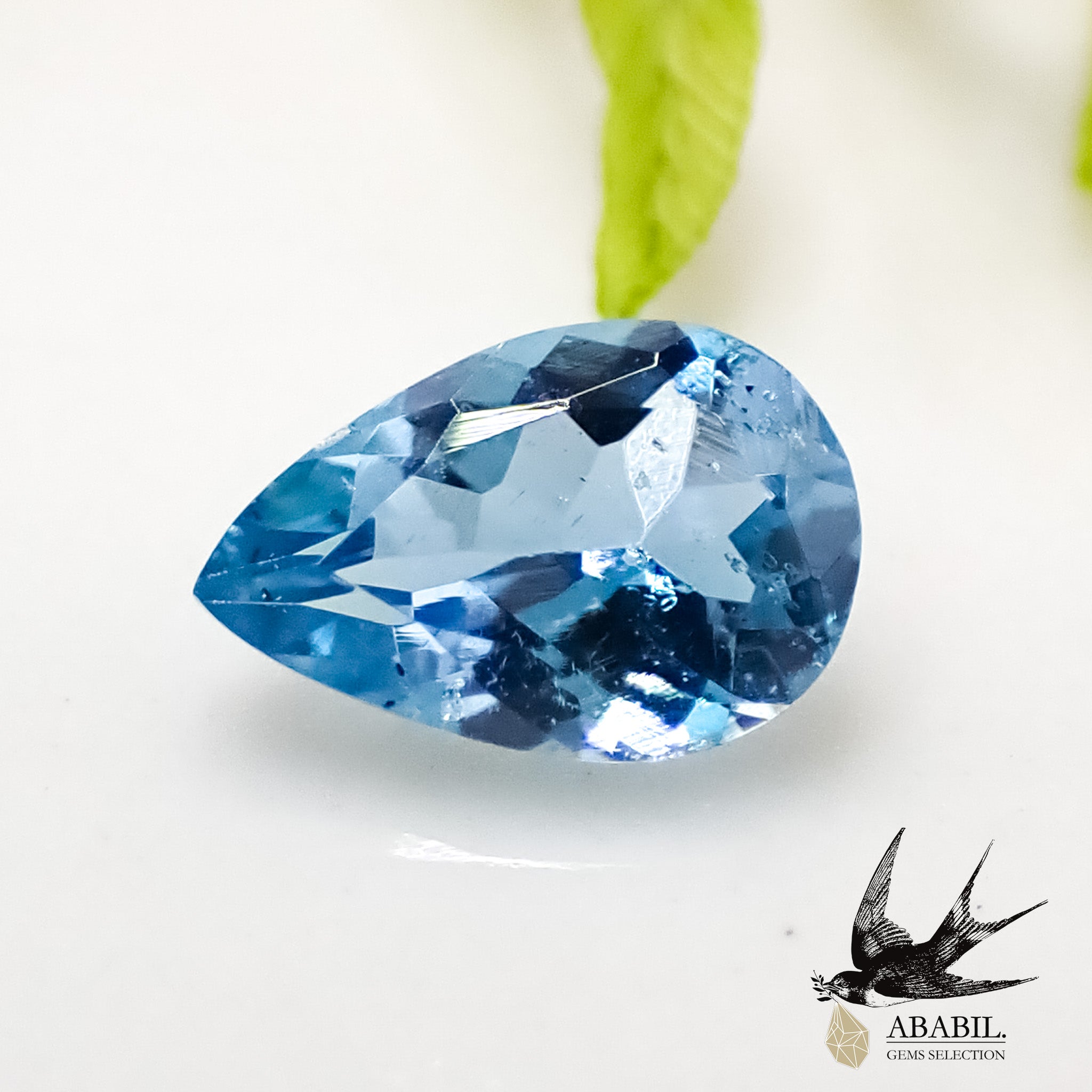 天然アクアマリン0.34ct【ブラジル】☆落ち着く色☆ – ABABIL.gems