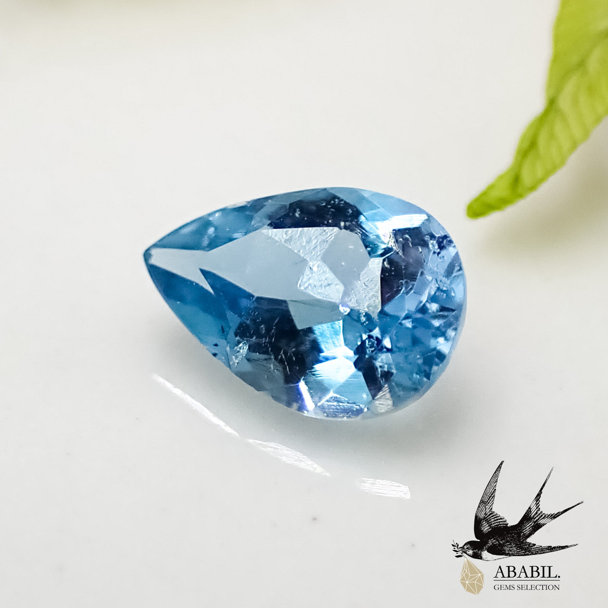 天然アクアマリン0.34ct【ブラジル】☆落ち着く色☆ – ABABIL.gems