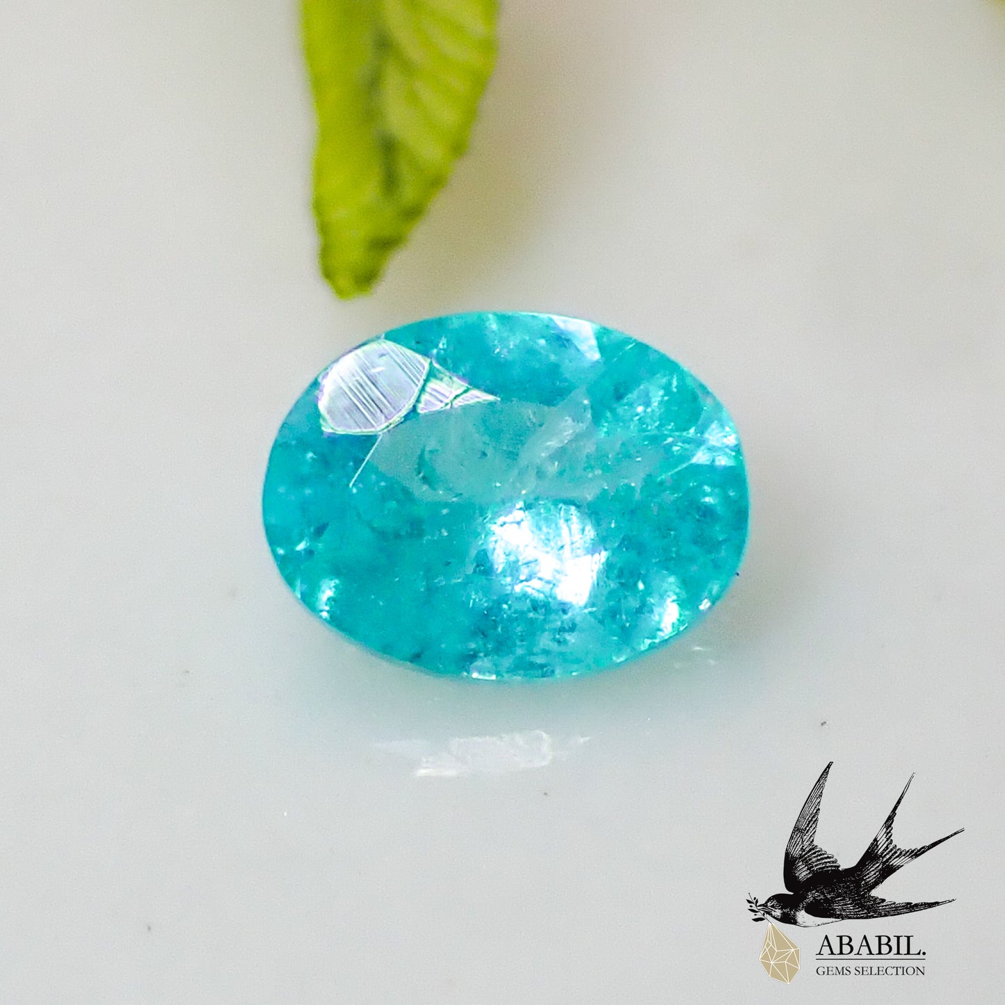 Natural Paraiba tourmaline 0.08ct [Brazil] Neon blue, fluorescent color