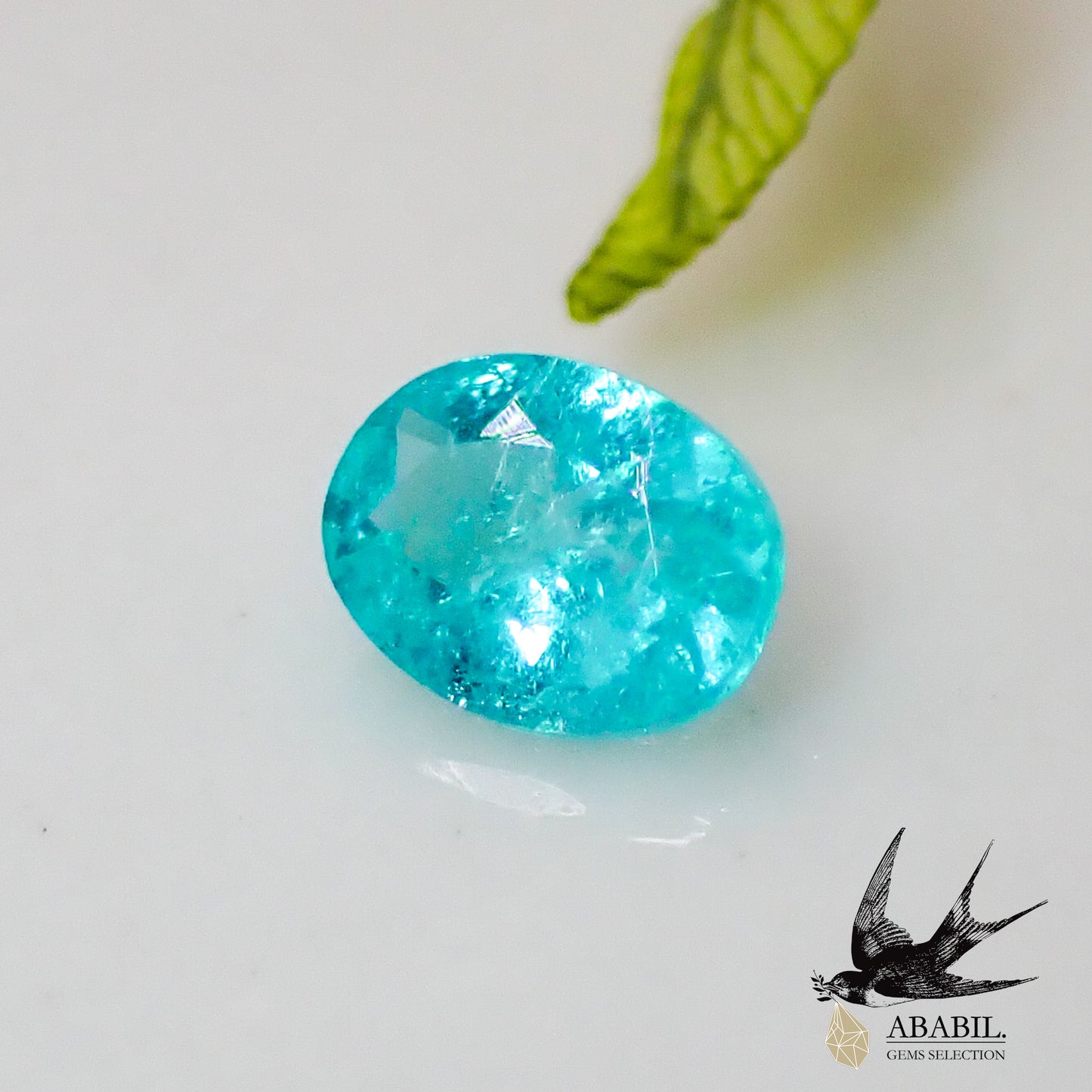 Natural Paraiba tourmaline 0.08ct [Brazil] Neon blue, fluorescent color