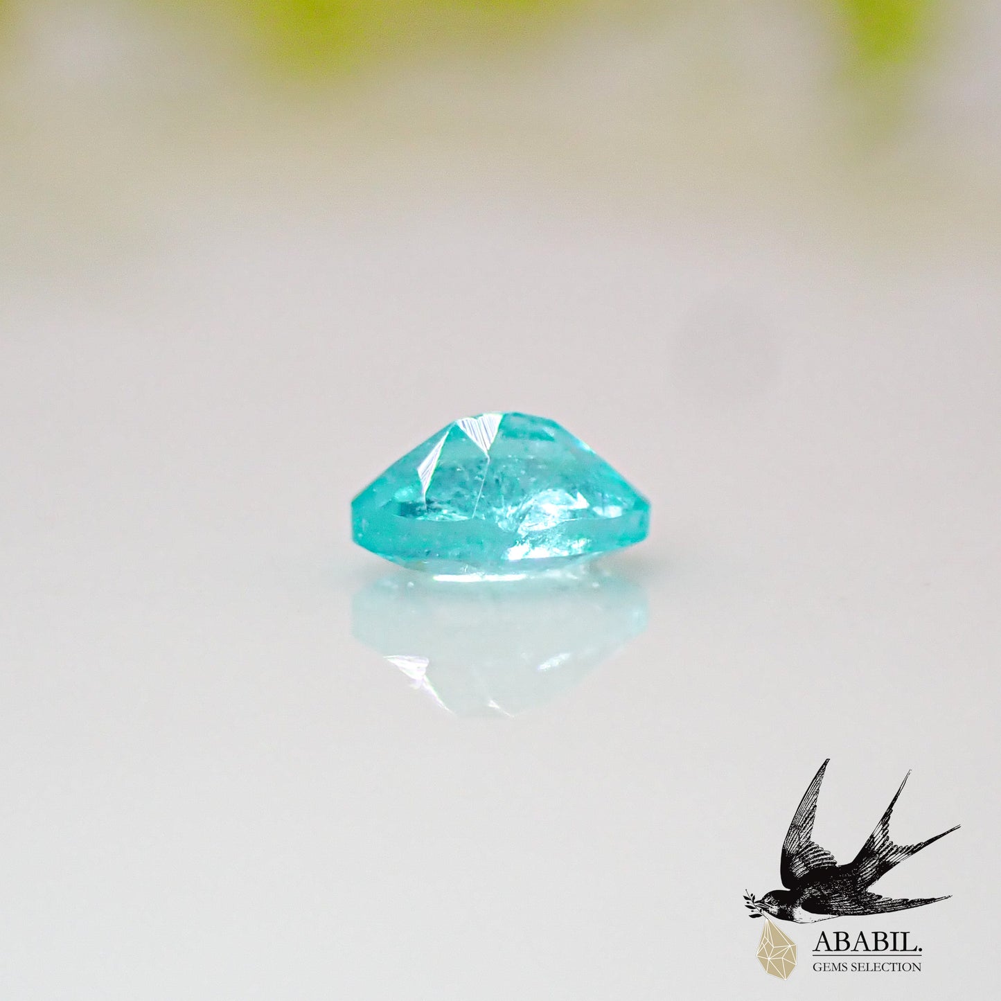 Natural Paraiba tourmaline 0.08ct [Brazil] Neon blue, fluorescent color