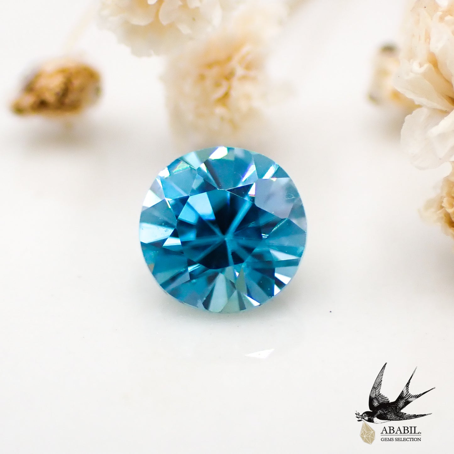 Natural blue zircon 0.734 [Cambodia] Sparkling sky blue 