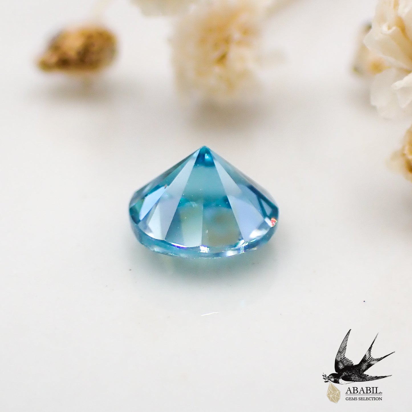 Natural blue zircon 0.734 [Cambodia] Sparkling sky blue 