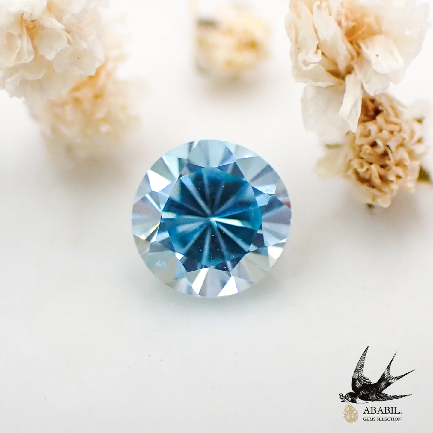 Natural blue zircon 0.778 [Cambodia] ★Alisa's ice blue★ 