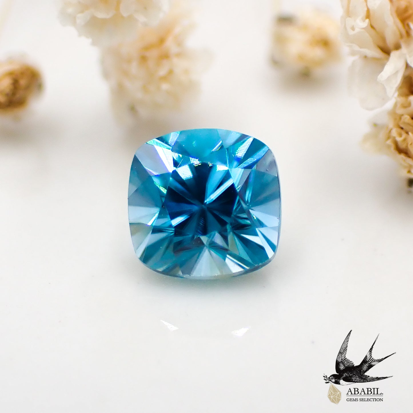 Natural blue zircon 0.970 [Cambodia] Dark vivid blue 