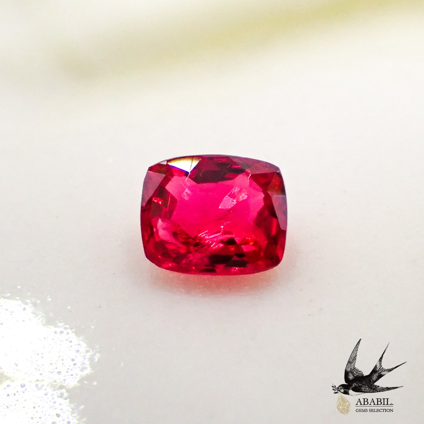 Natural red spinel 0.168ct [Burma] Specializing in gorgeous, fluorescence