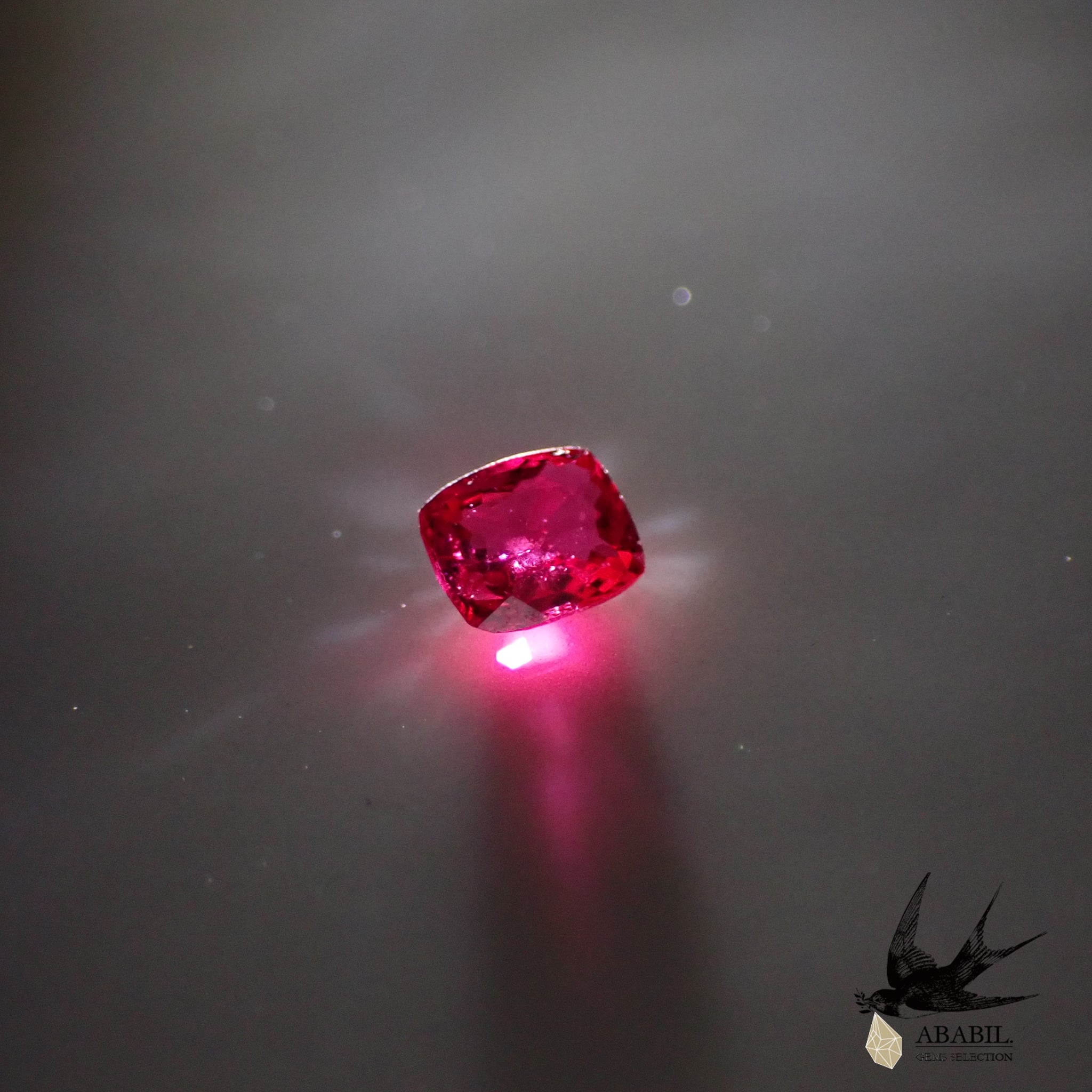 天然レッドスピネル0.168ct【ビルマ】☆華やか専門、蛍光☆ – ABABIL.gems