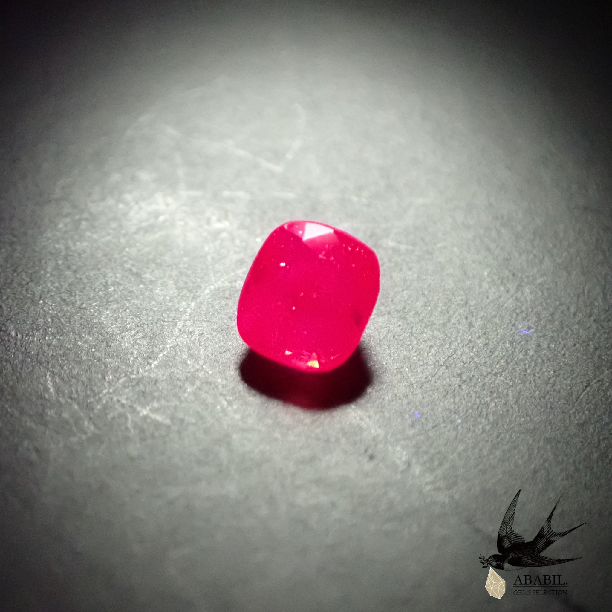 天然レッドスピネル0.200ct【ビルマ】☆華やか専門、蛍光☆ – ABABIL.gems