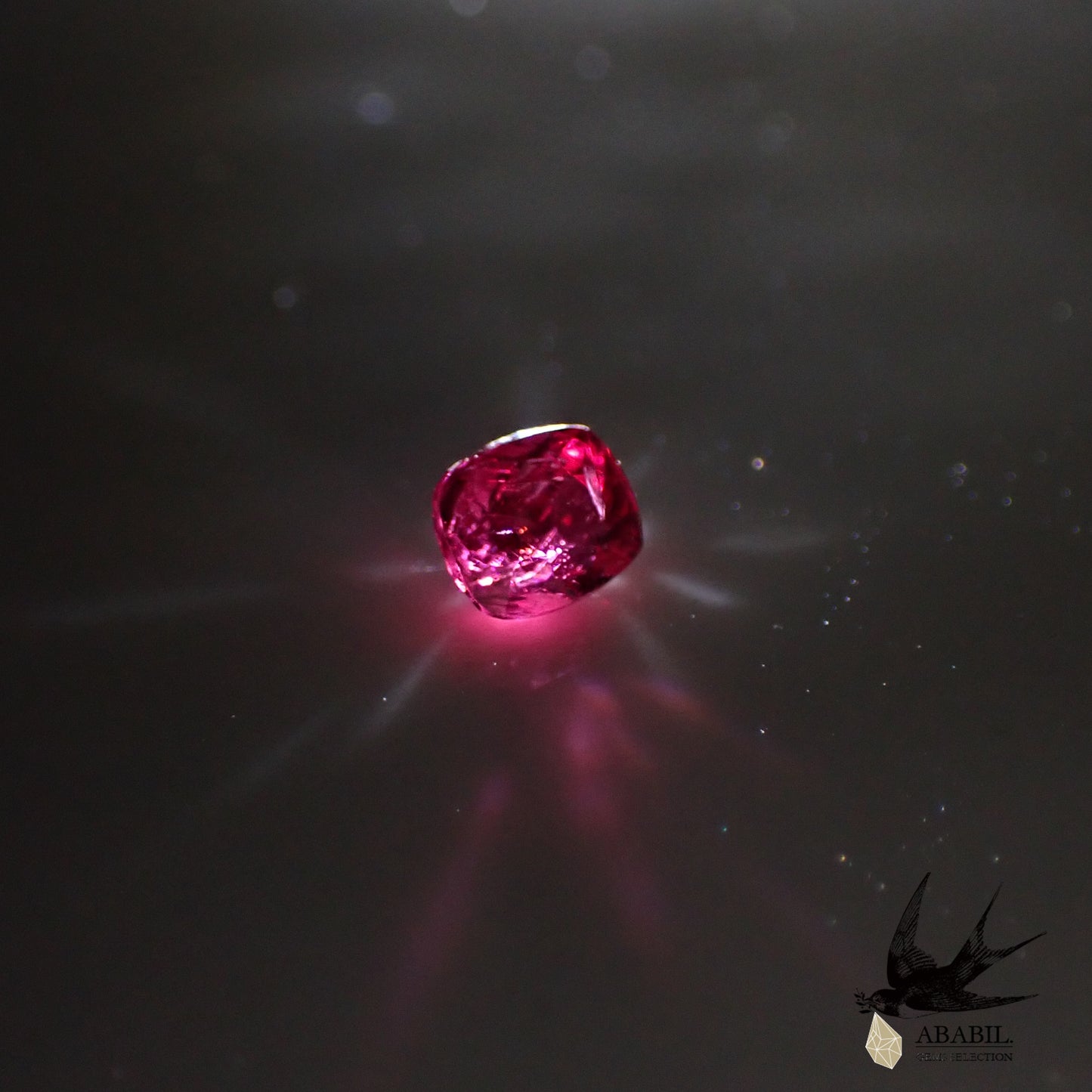 天然紅色尖晶石0.33ct【緬甸】專產華麗、熒光
