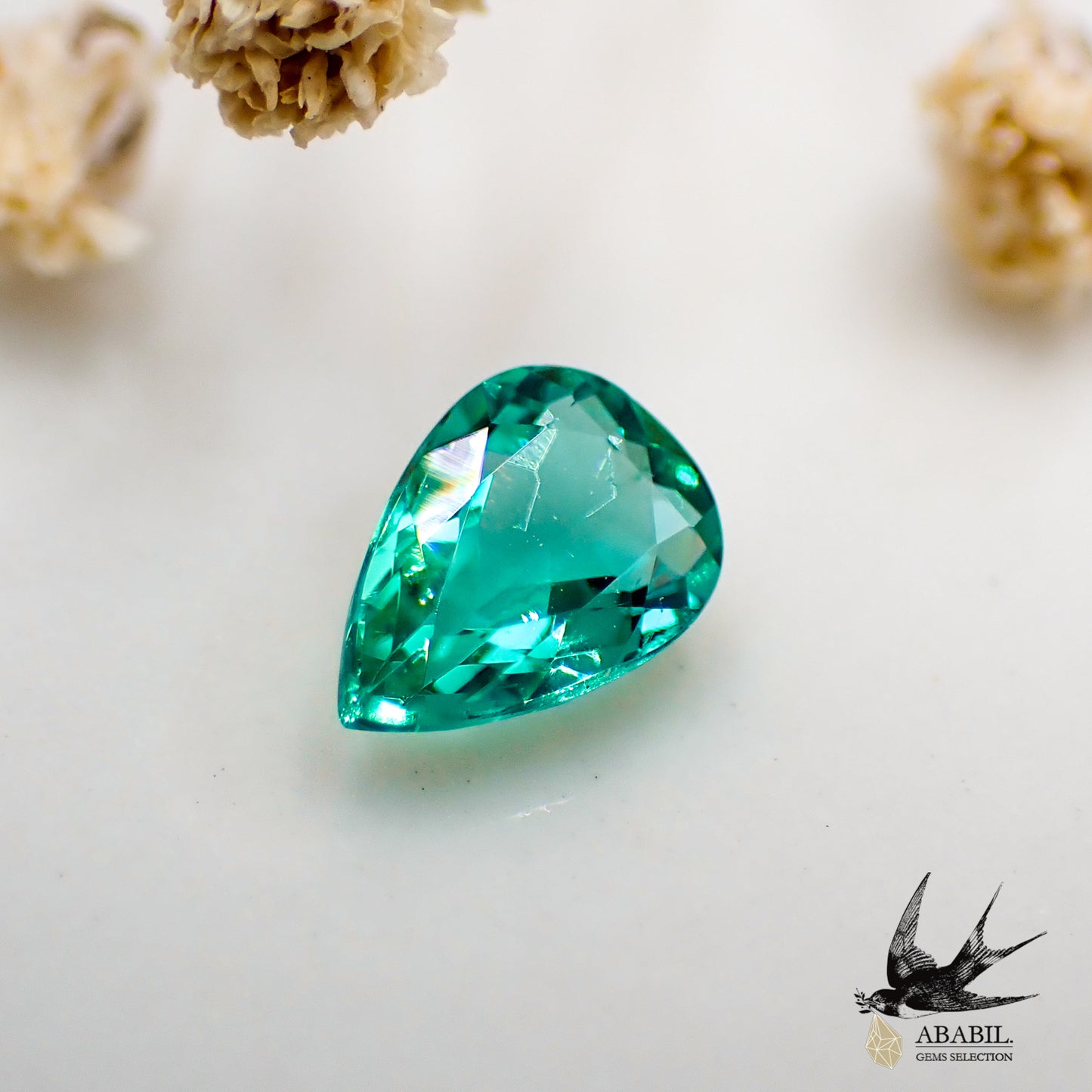 Natural emerald 0.425ct [Brazil] Brilliant green 