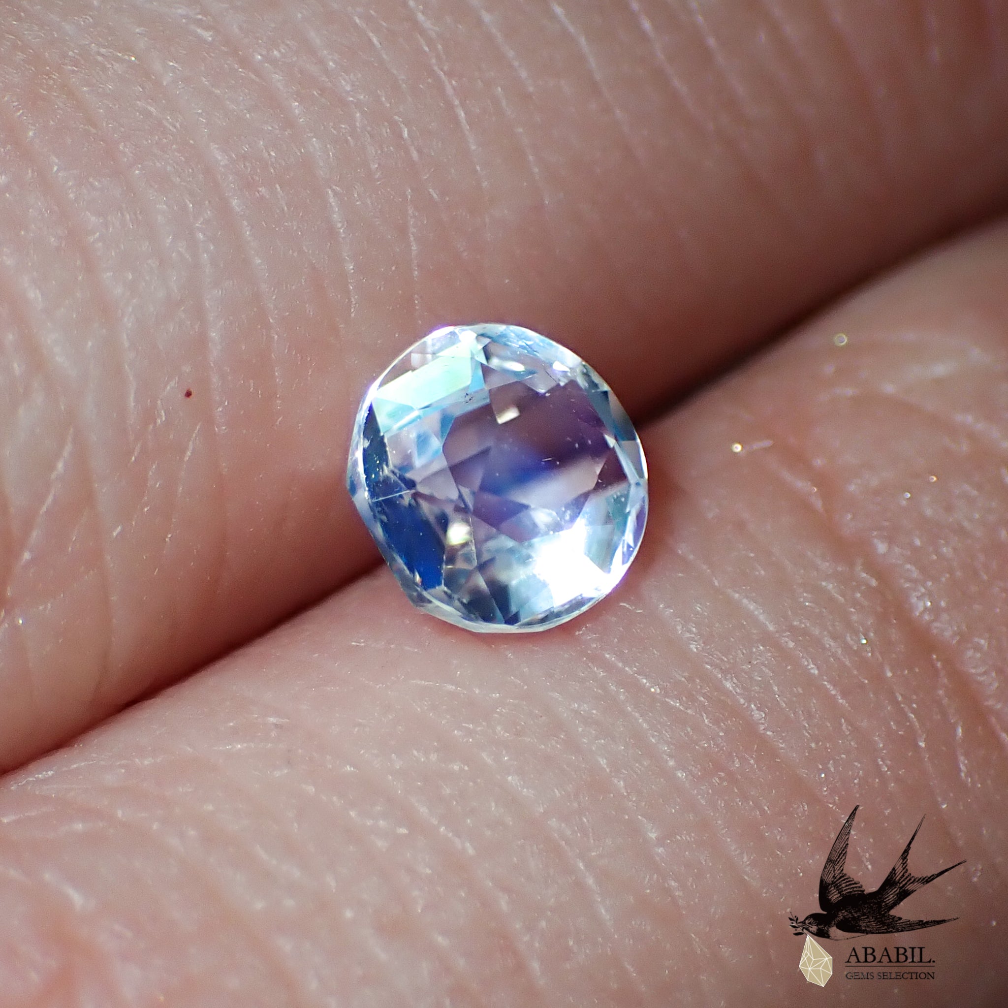 天然レインボームーンストーン0.68ct 【マダガスカル】アンデシン