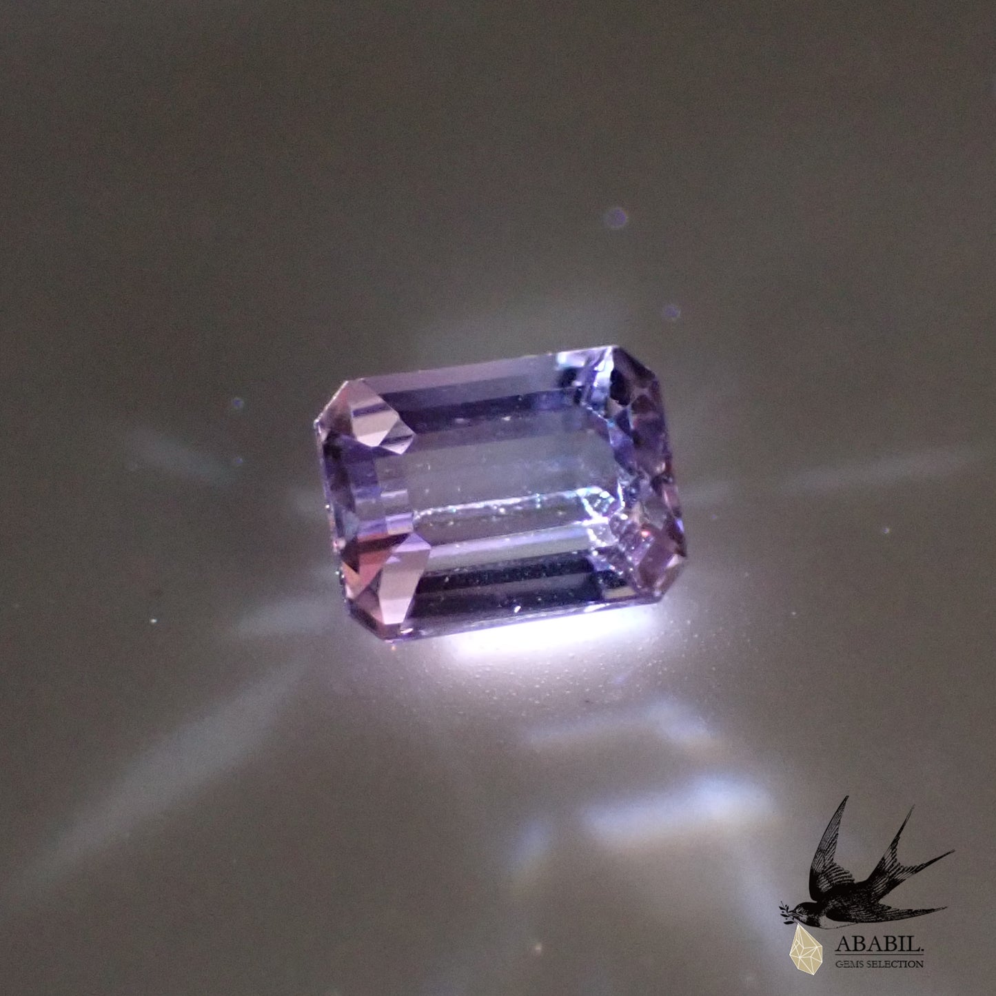 Natural bicolor sapphire 0.314ct [Sri Lanka] ★Pink and purple fluorescence 