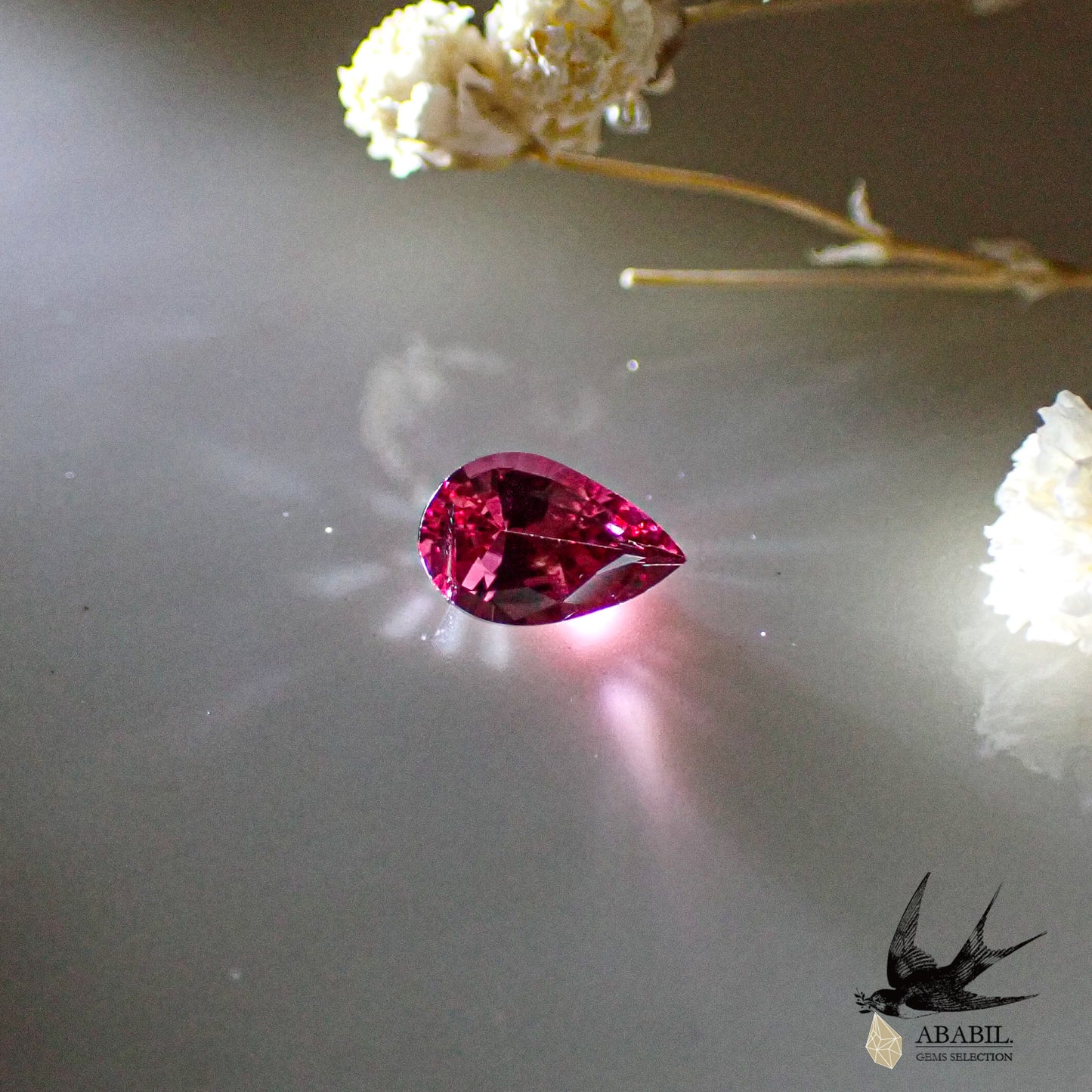 Natural red spinel 0.31ct [Sri Lanka] ★Fluorescence★ 