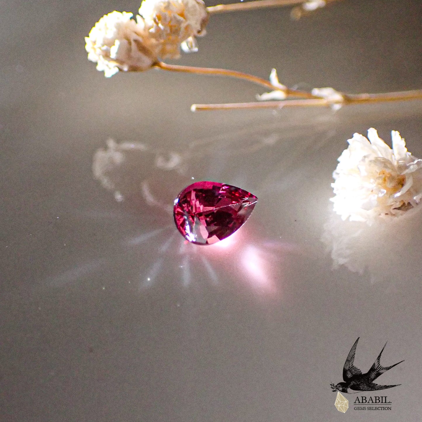 Natural red spinel 0.31ct [Sri Lanka] ★Fluorescence★ 