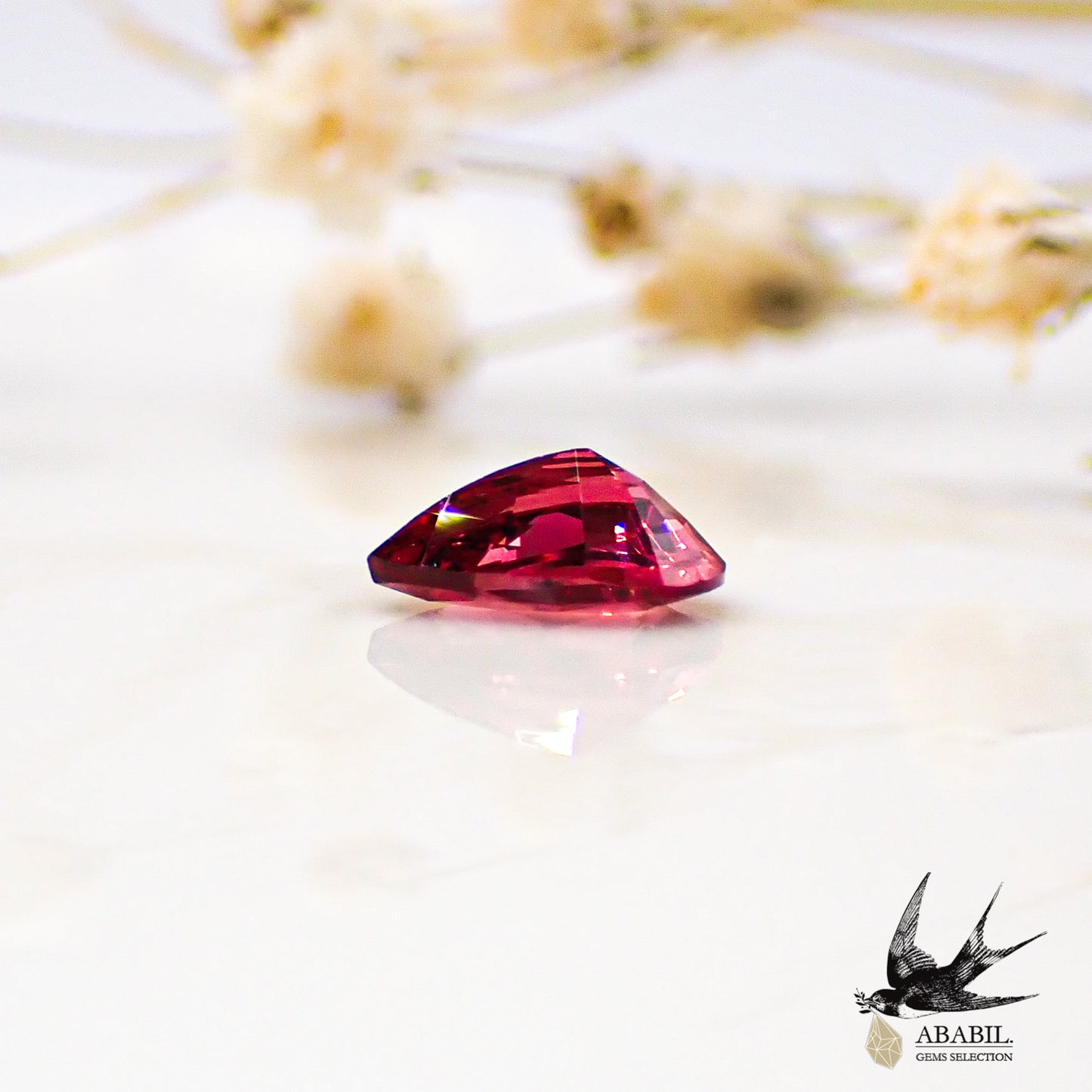 Natural red spinel 0.52ct [Sri Lanka] ★Fluorescence★ 