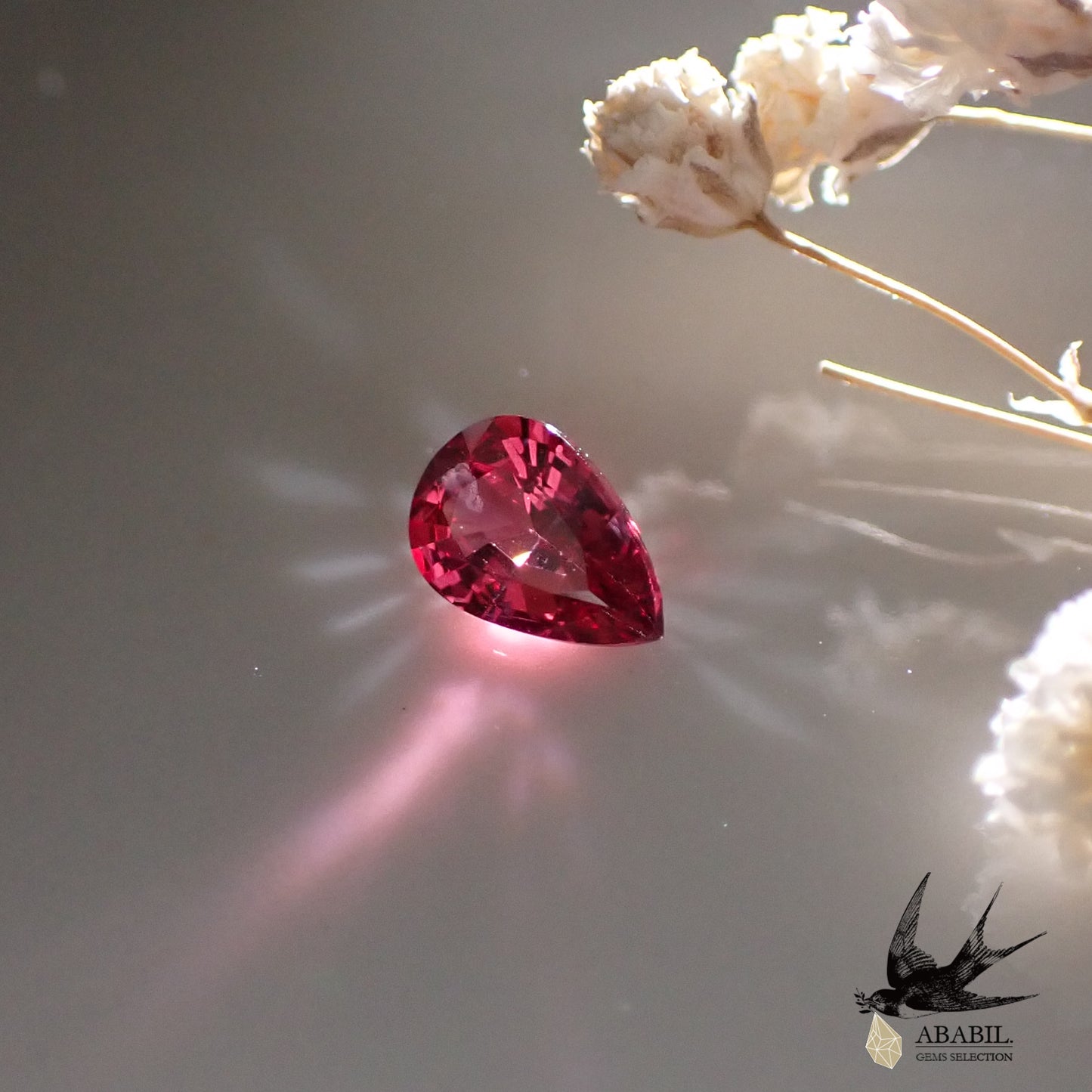 Natural red spinel 0.52ct [Sri Lanka] ★Fluorescence★ 