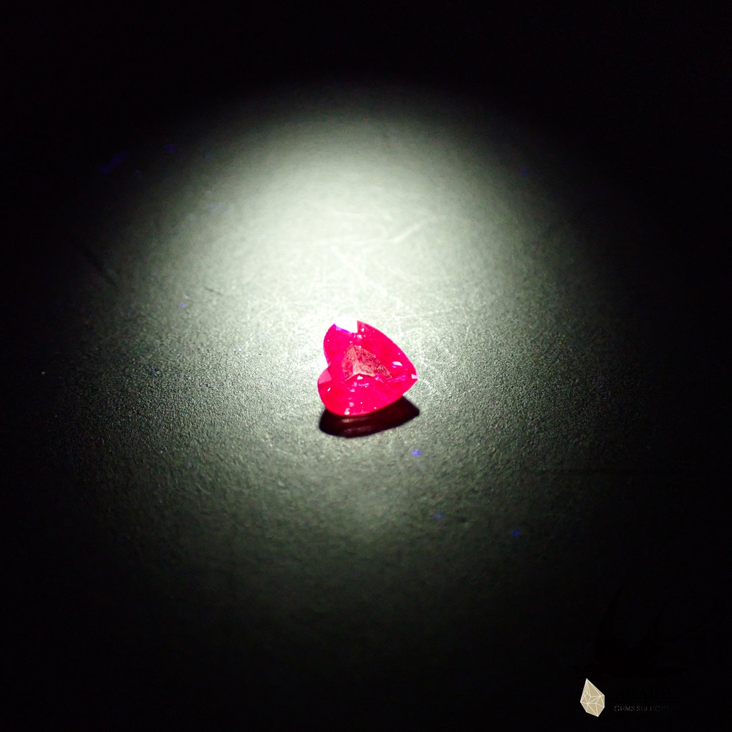 天然粉色藍寶石 0.389ct [斯里蘭卡] ★心形、熒光、剛玉★ 